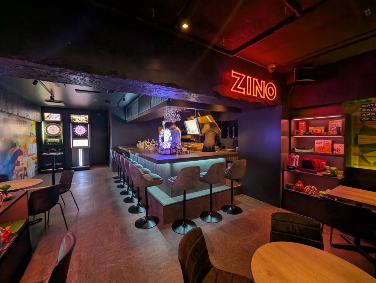 ダーツバー＆カラオケバー ZINO（ジーノ）松戸店