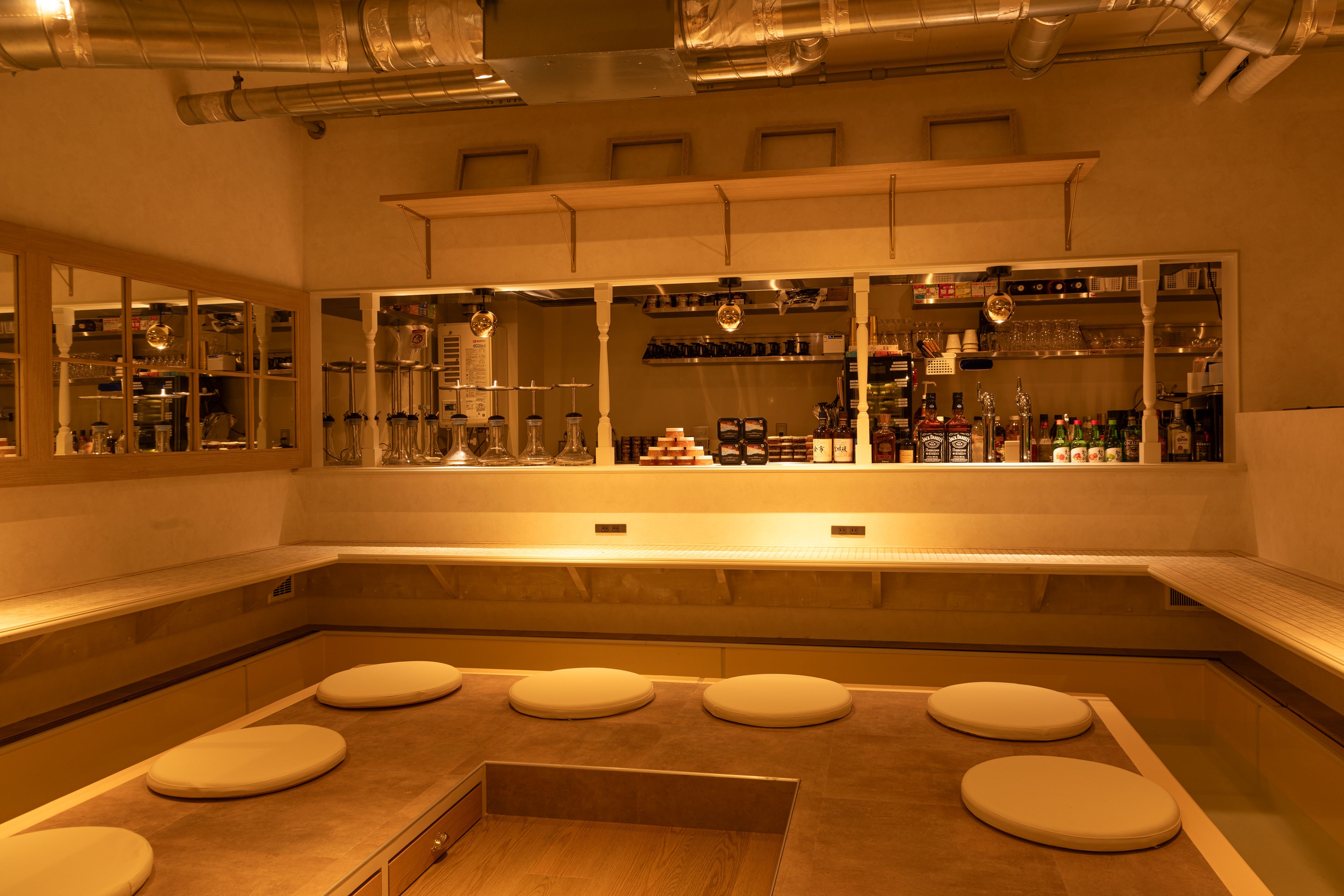 シーシャ カフェ&バー C.STAND シースタンド 池袋東口店