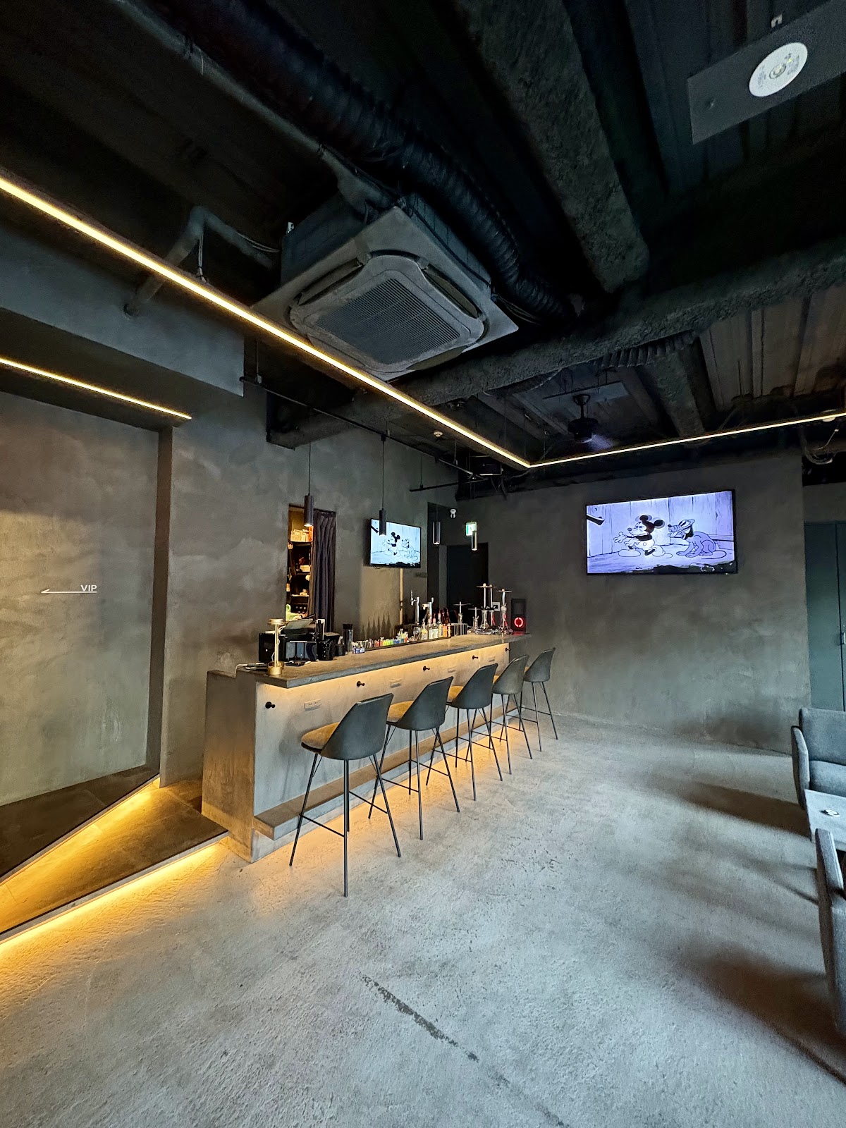 two 西麻布店