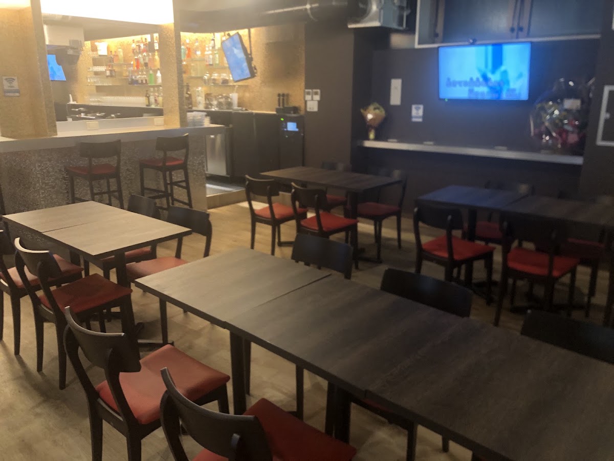 ダーツバー＆カラオケバー ZINO（ジーノ）熊本下通り店