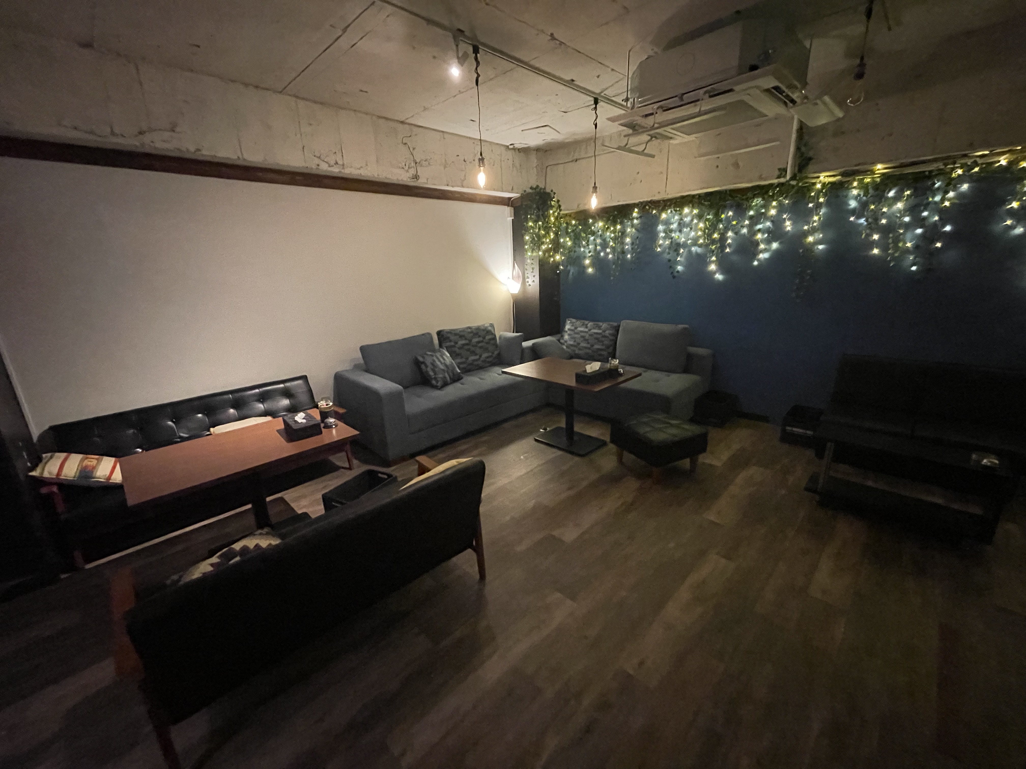 Shisha Cafe&Bar GOONies 天文館店