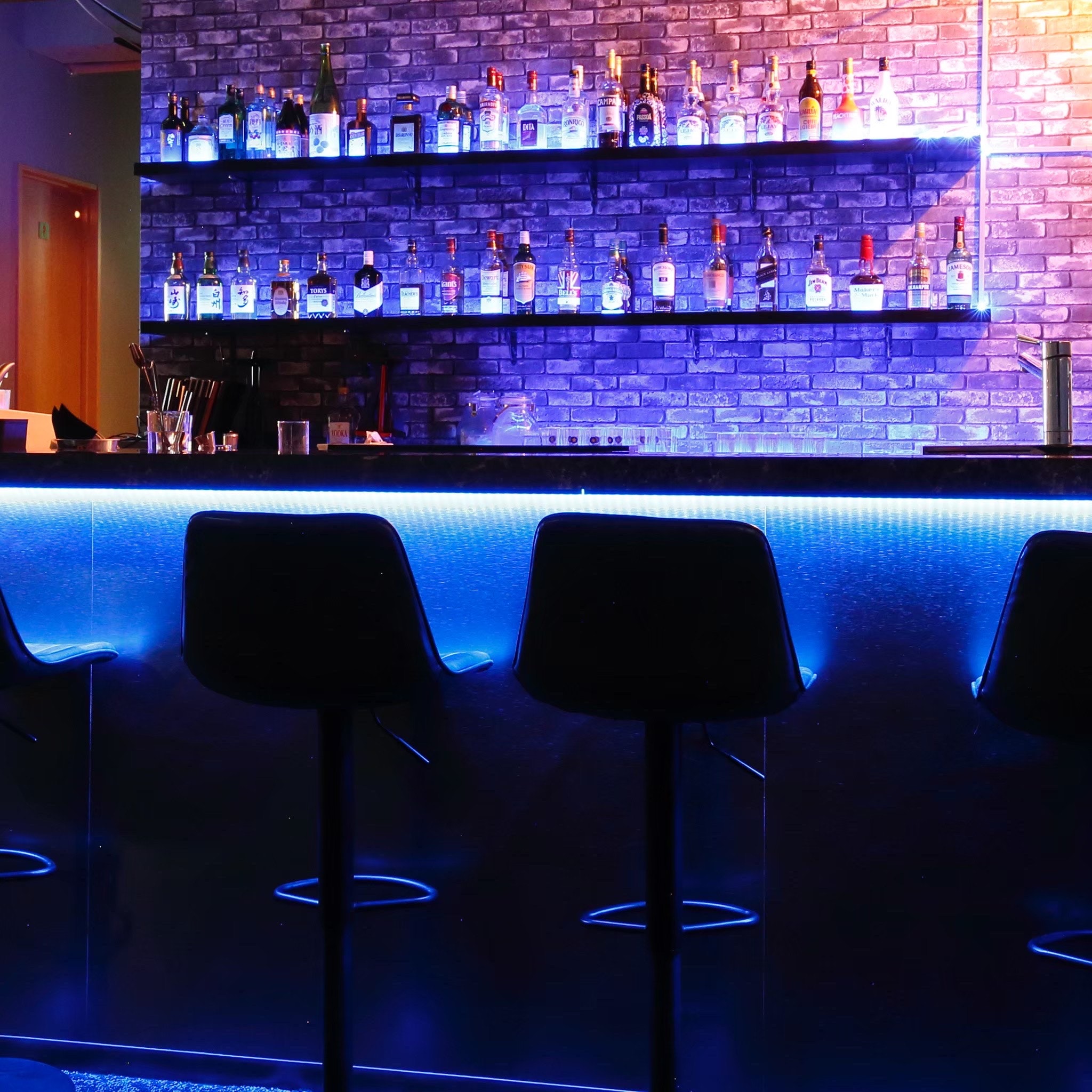 SLOWN. 本厚木店 シーシャバー