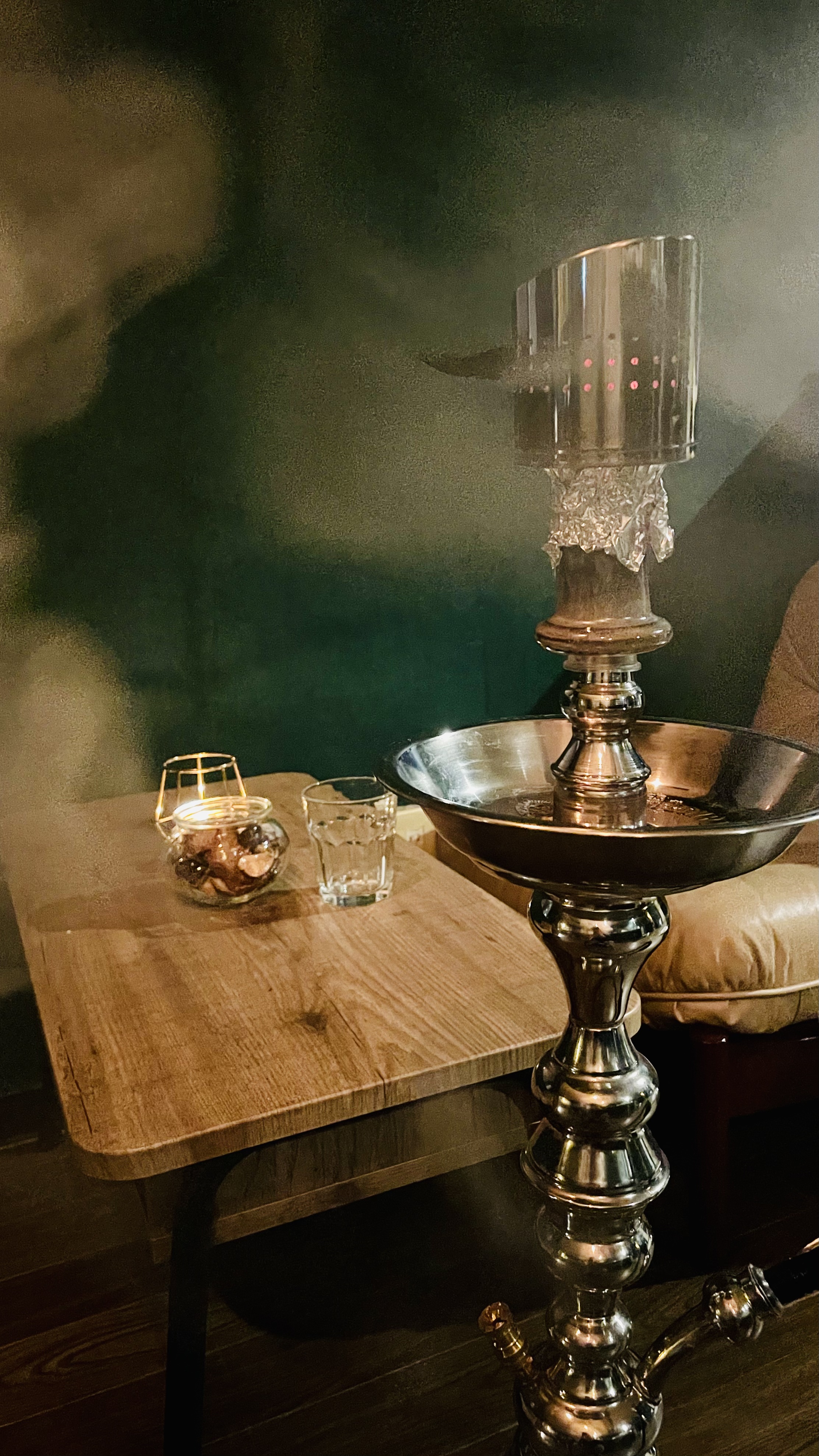 SIMuDI KOBE シーシャ Cafe & Bar