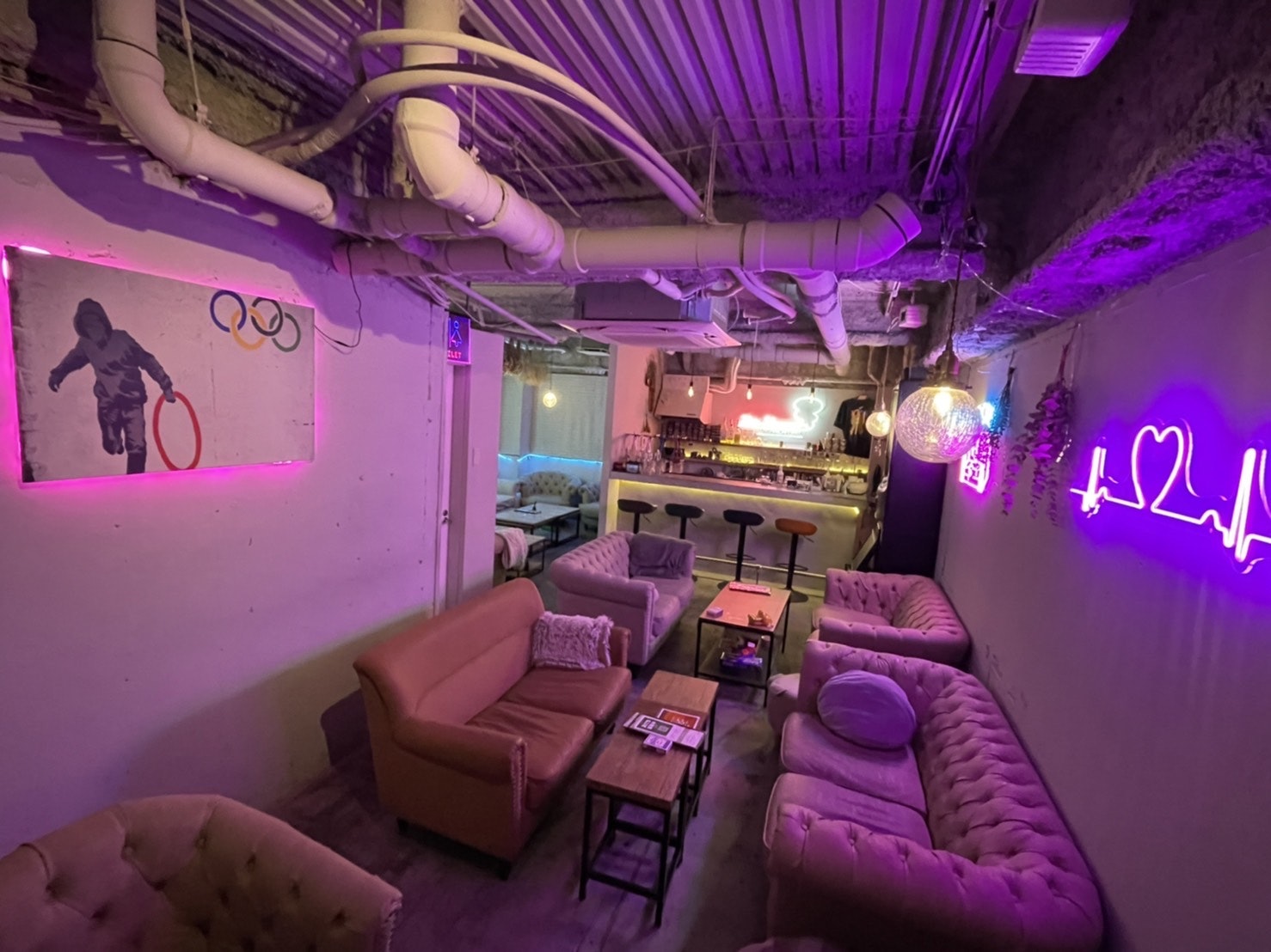 No Name SHISHA BAR(裏)店(ノーネームシーシャカフェバー