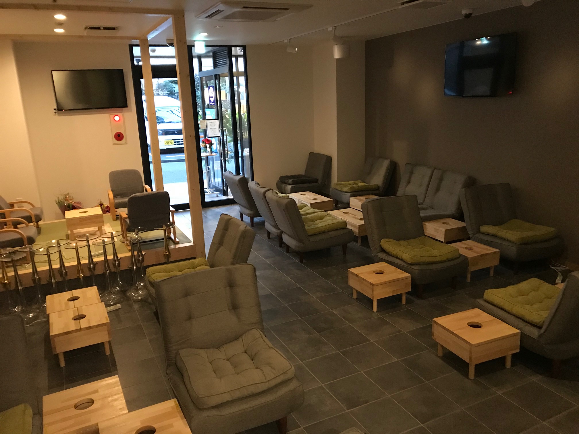 シーシャカフェ煙舞