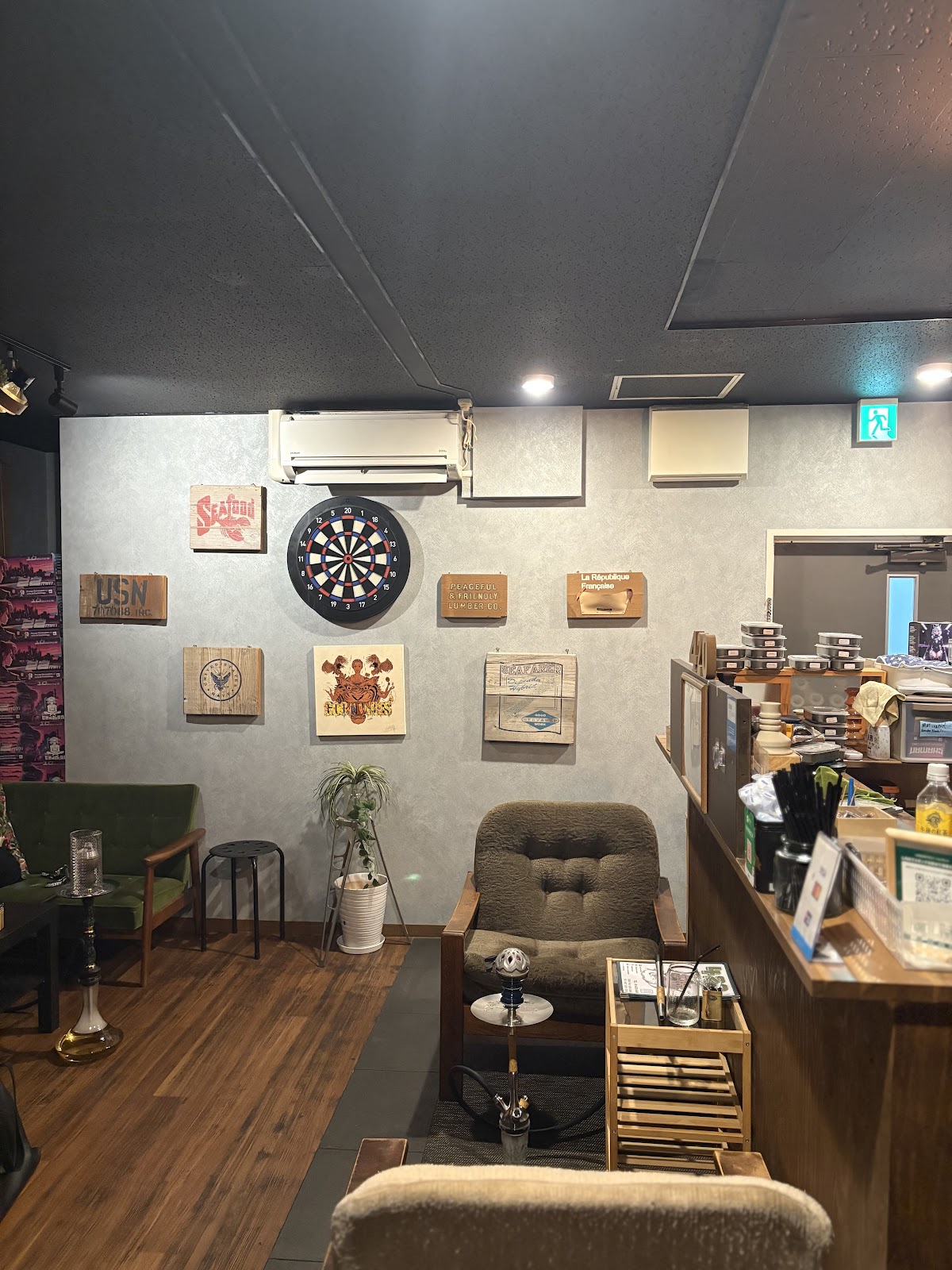 Coffee & Shisha Bar 420. 福島