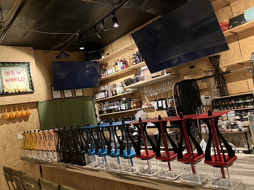 SHISHA CAFE&BAR MW KOKUSAI St. 早朝9時から朝方6時まで21時間営業のシーシャのお店