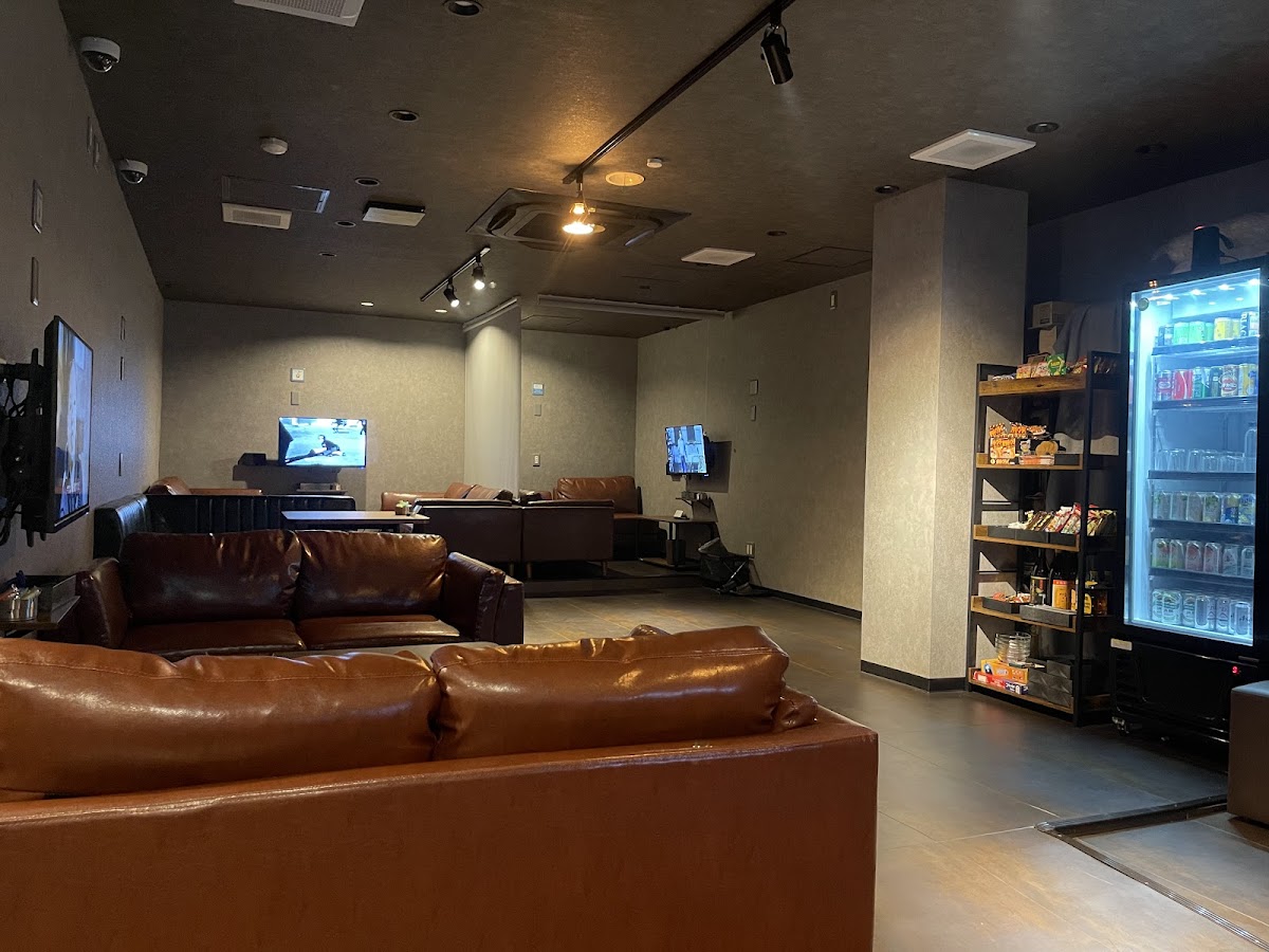 CHILL STATION ちるらちぬ (Shisha lounge)