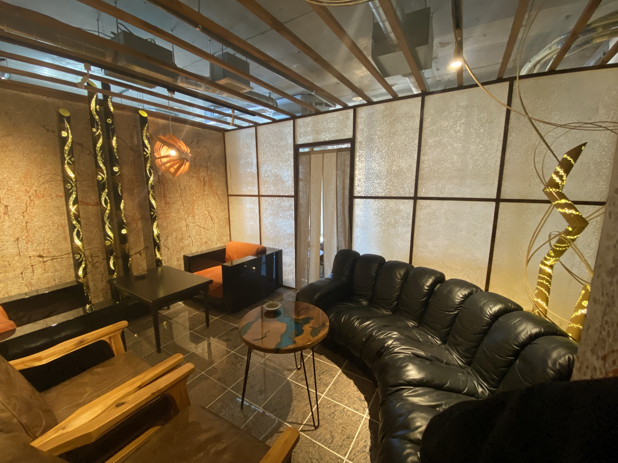 NORTH VILLAGE 六本木VIP店