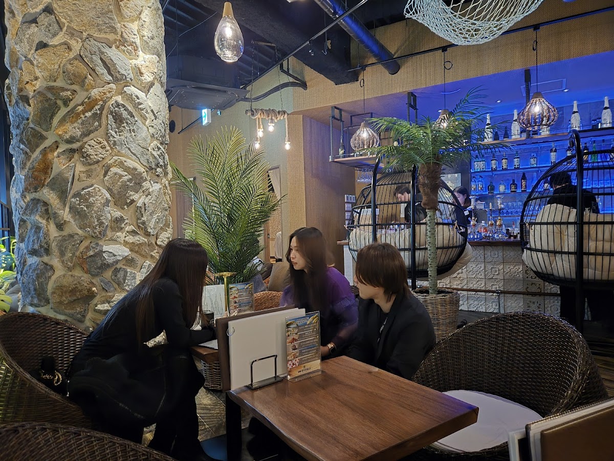 シーシャｘスイーツ 夜カフェ【BAR MARBLE】 金沢駅前