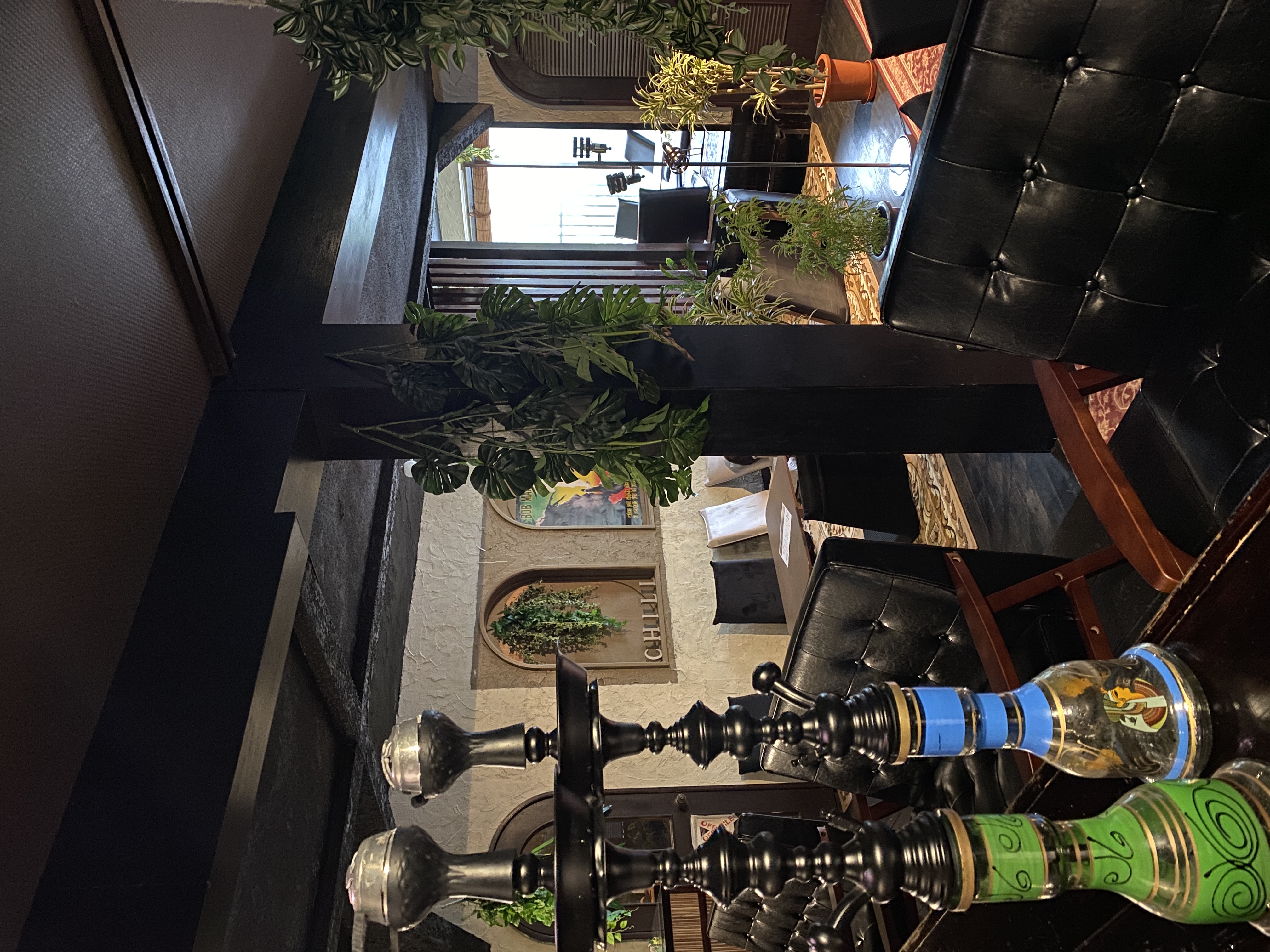 シーシャ バー CHILL SPOT ISHIGAKI（Chill Spot Ishigaki / Shisha Lounge）