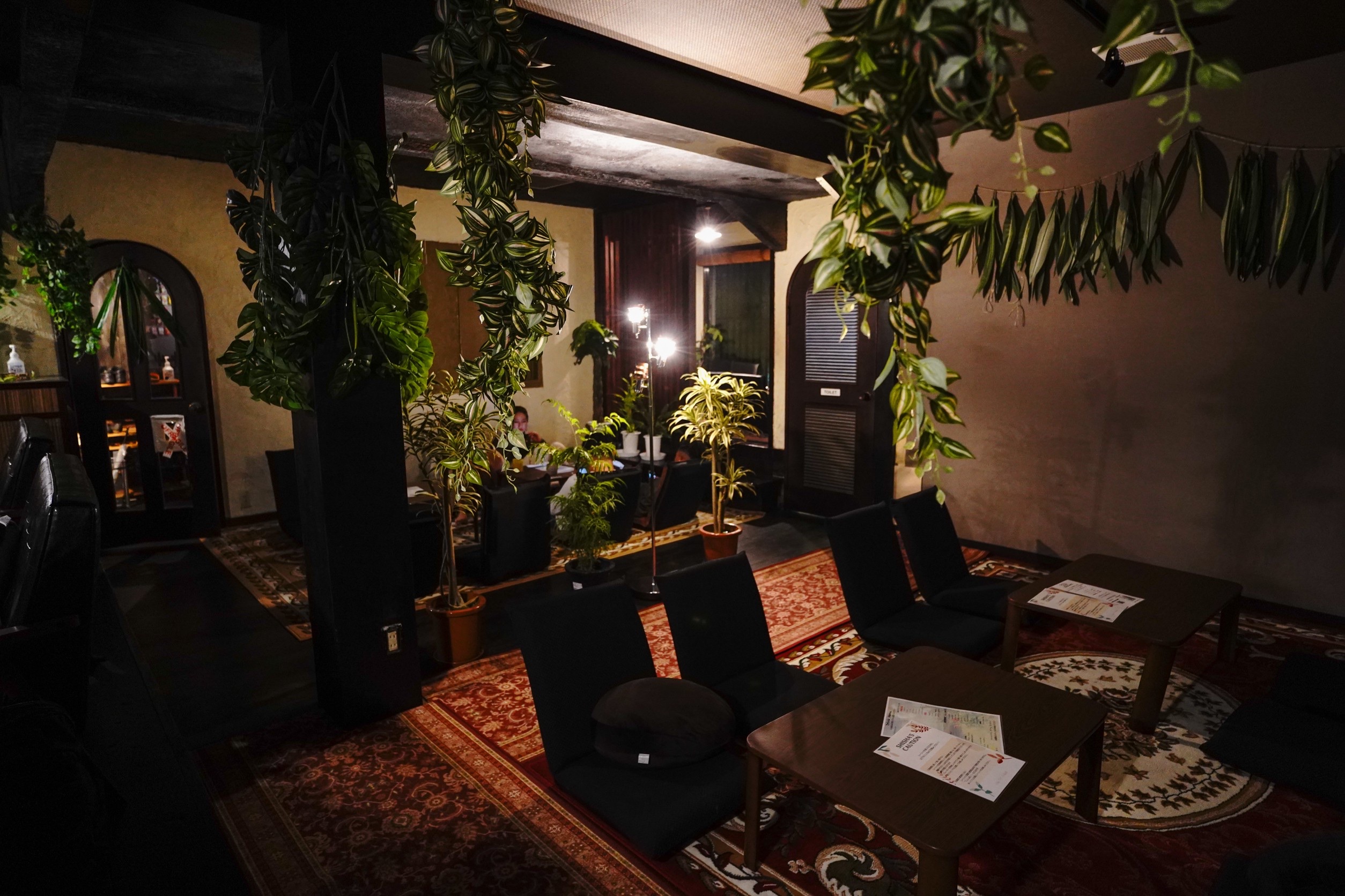 シーシャ バー CHILL SPOT ISHIGAKI（Chill Spot Ishigaki / Shisha Lounge）