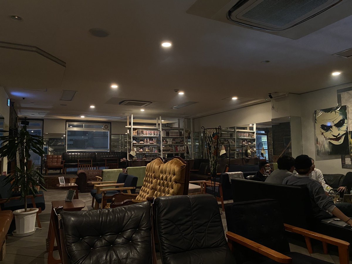シーシャカフェ&バー NORTH VILLAGE 道頓堀店(hookah lounge cafe bar)