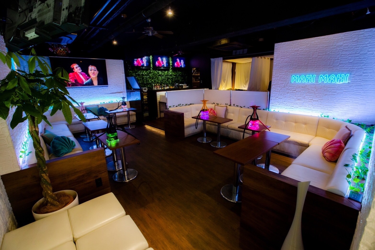 MAHI-MAHI 新宿歌舞伎町店