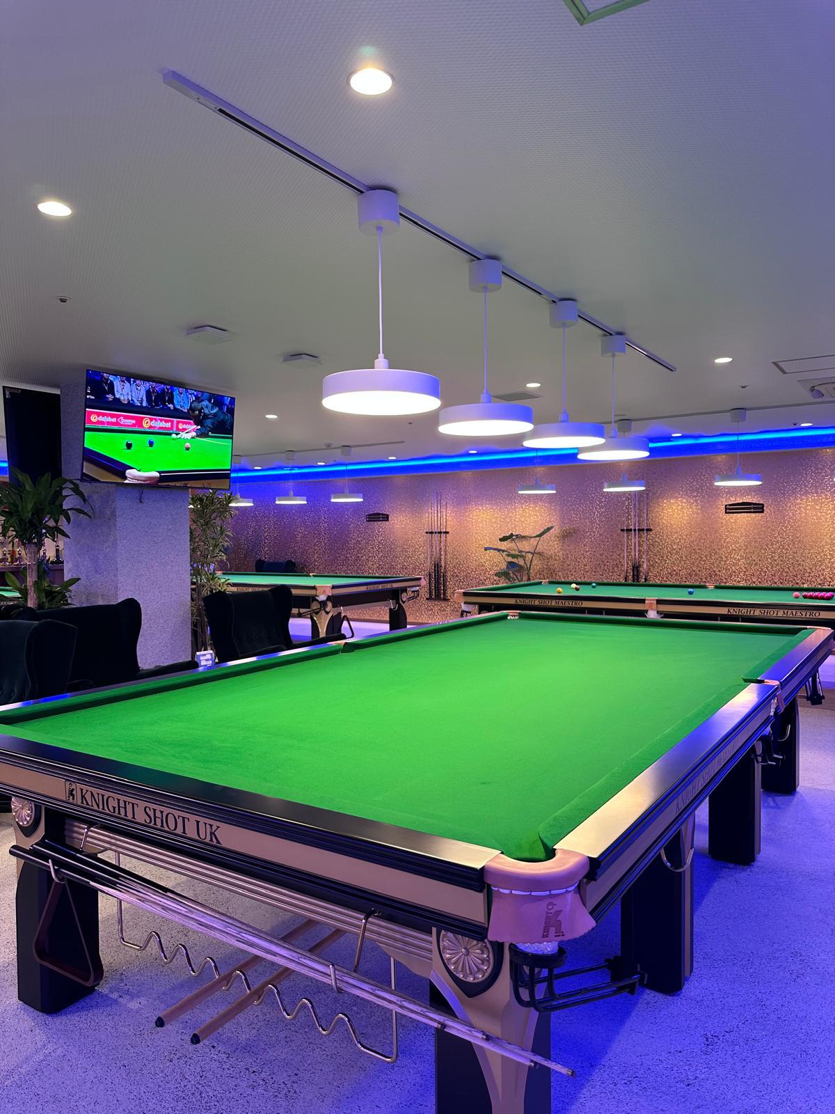 AVIOR - Shisha & Snooker