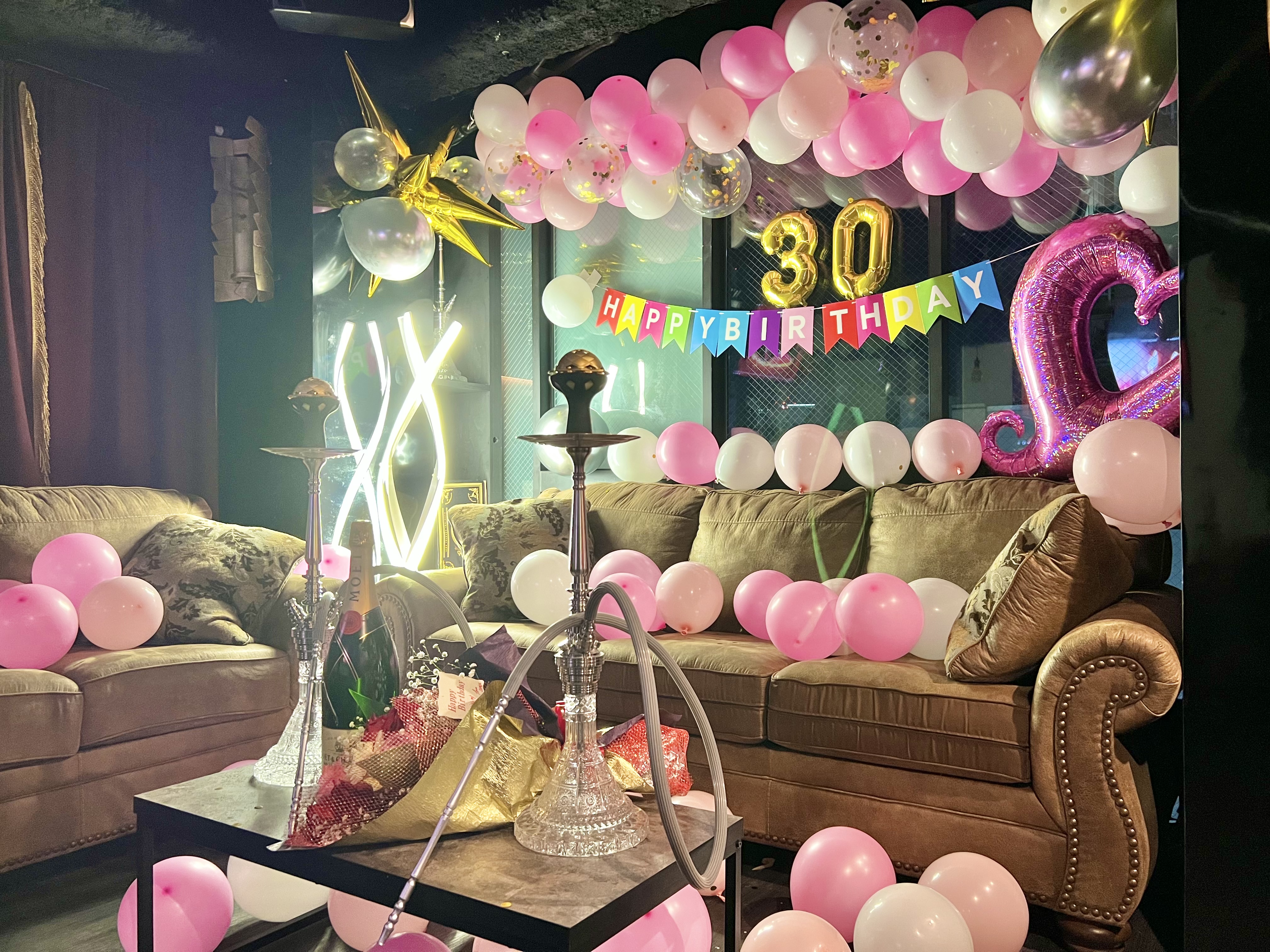 Kings Shisha Lounge Ginza | キングス シーシャ ラウンジ 銀座