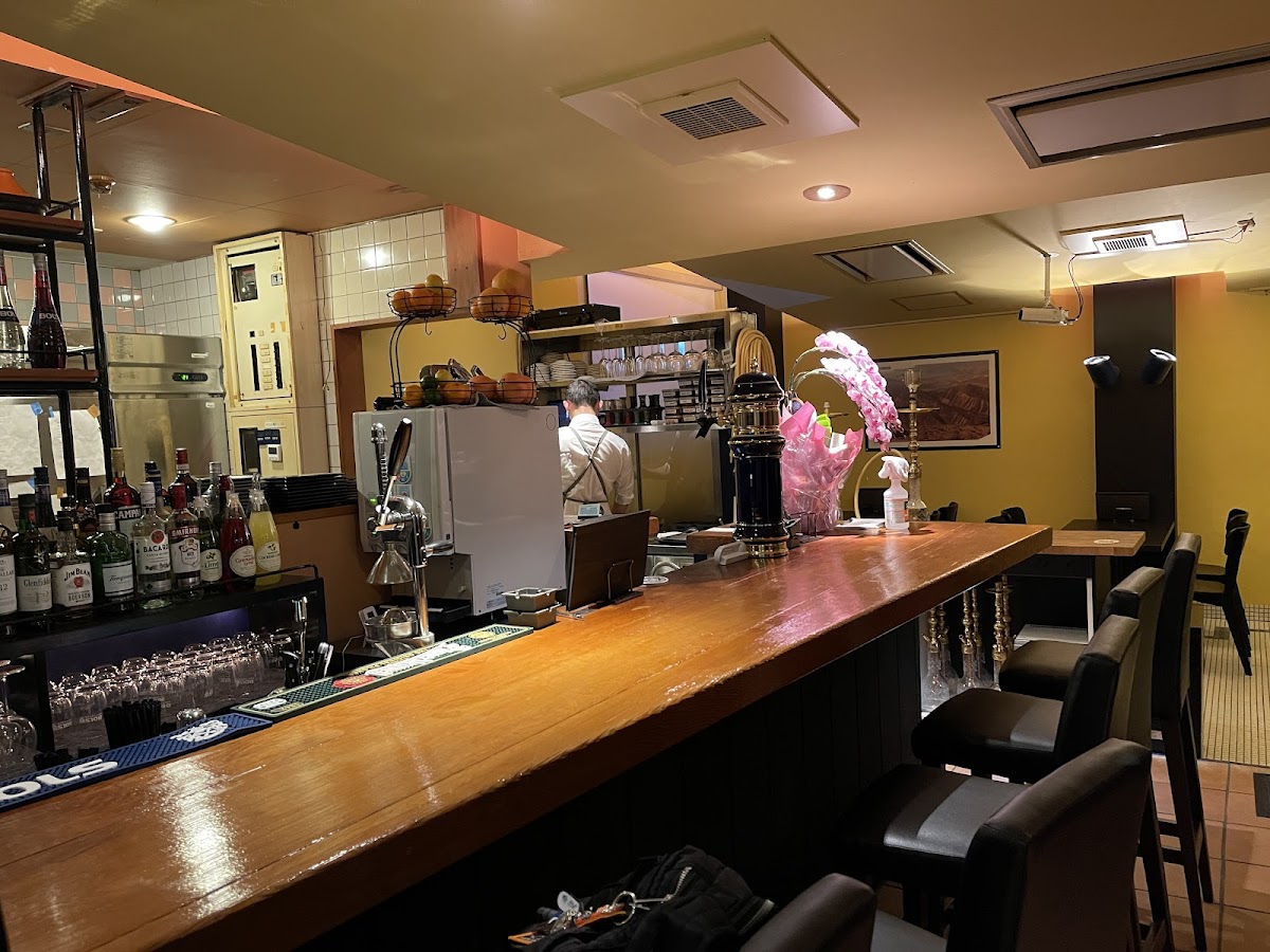 シーシャビストロZULA