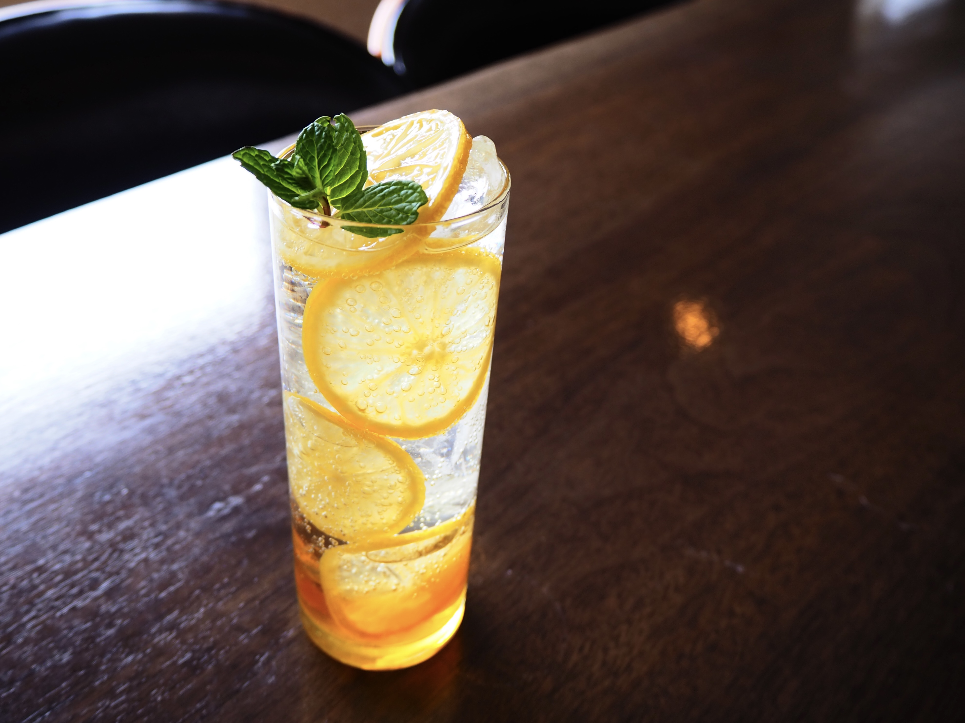 新橋シーシャ レグルス REGULUS cafe & bar