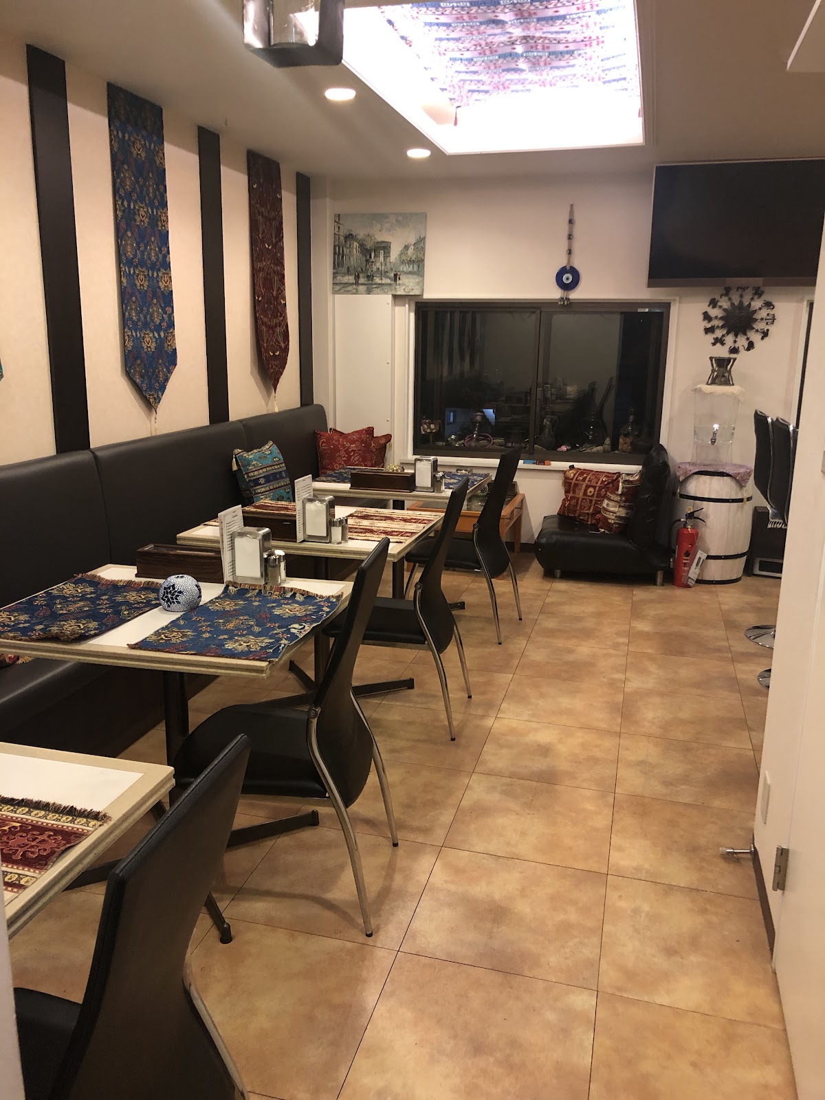 YAKAMOZ CAFE&BAR