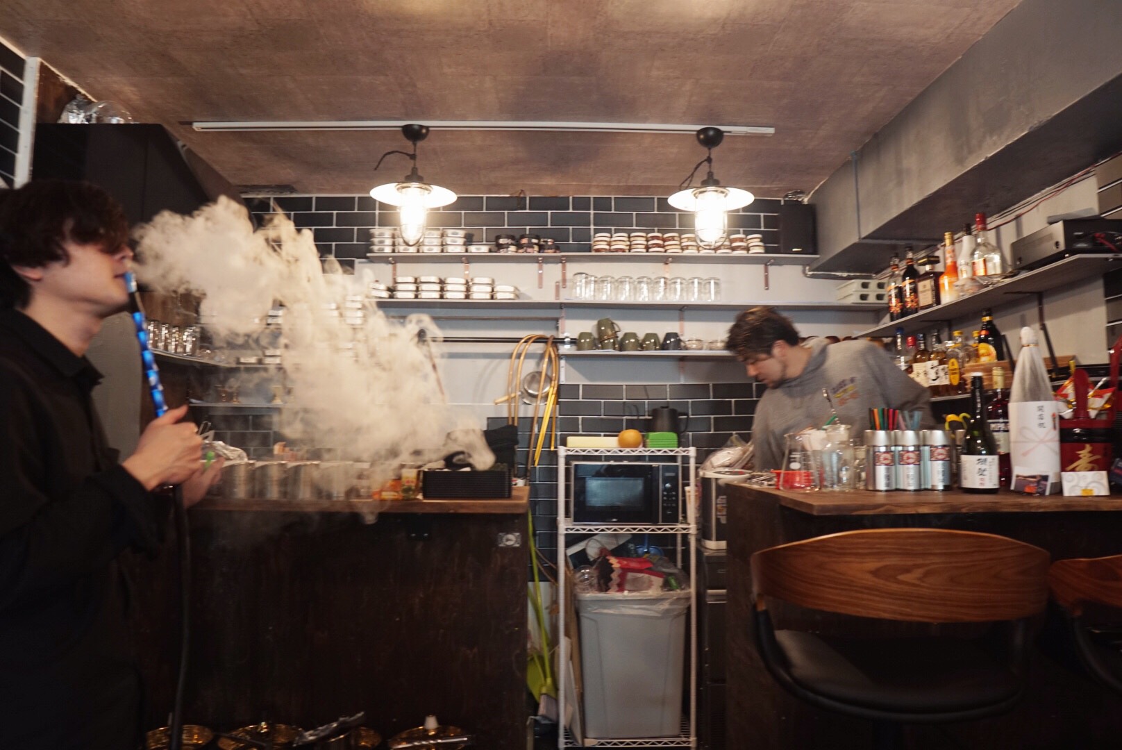 Cafe & Shisha Bar & Gallery HOTBOX 中目黒店(カフェ&シーシャバー&ギャラリー ホットボックス)