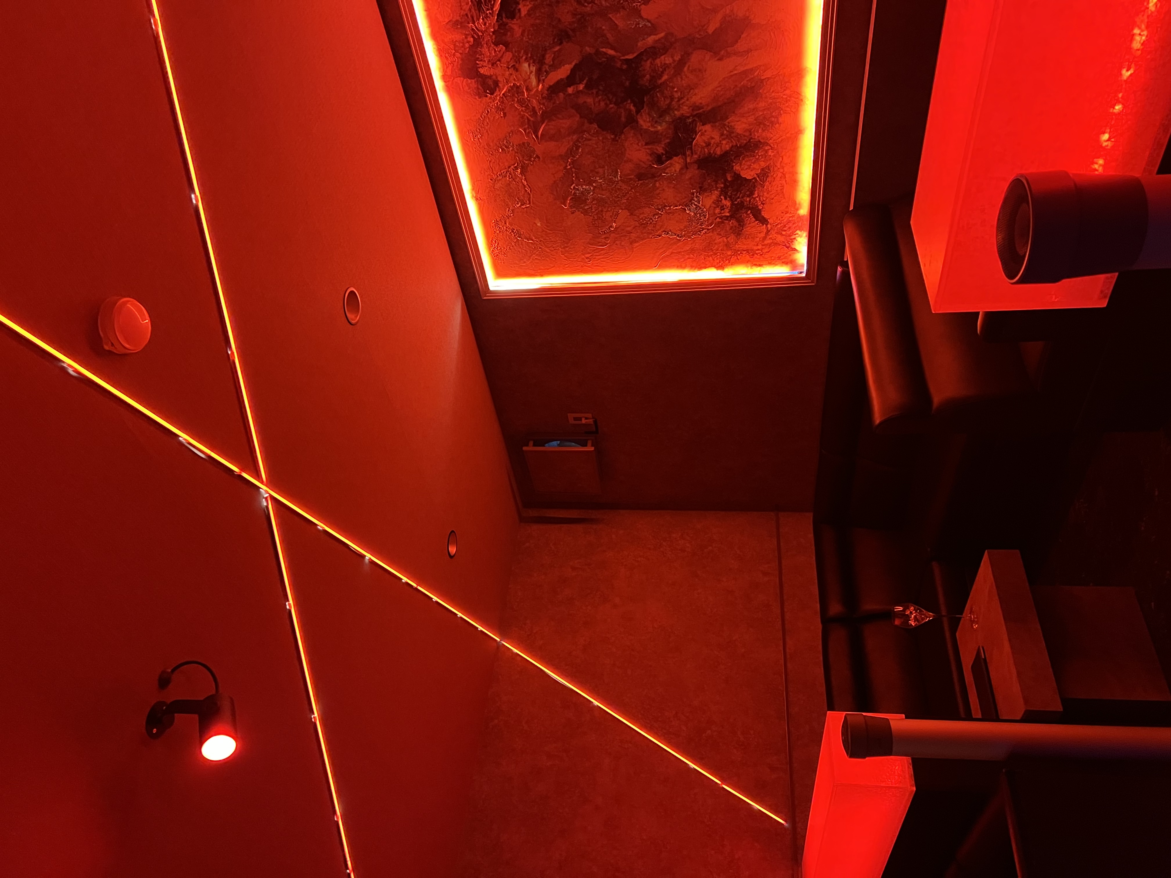 新橋シーシャ バー&ラウンジ 遊煙地 (ユウエンチ)