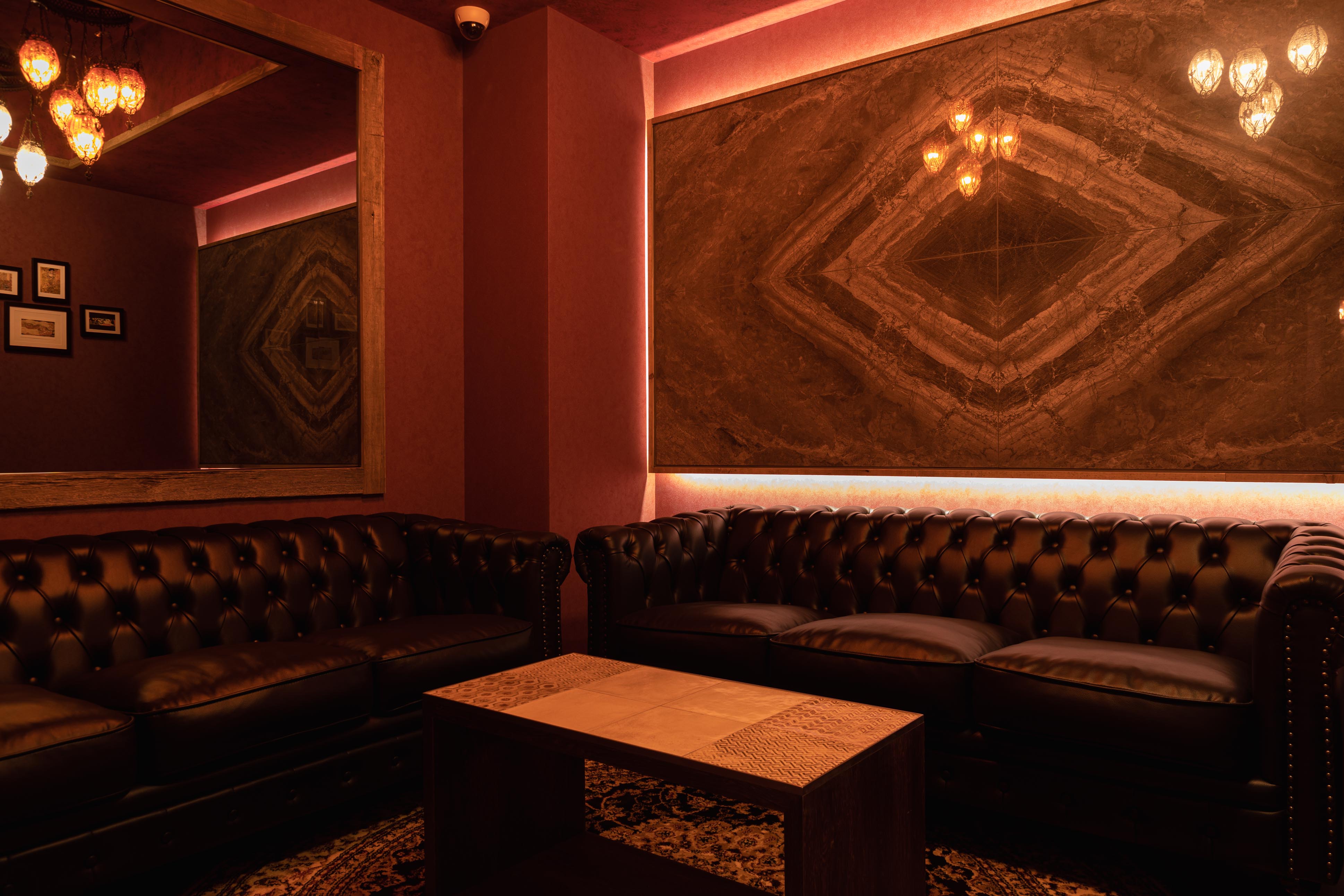 C.STAND＋ 新宿歌舞伎町店