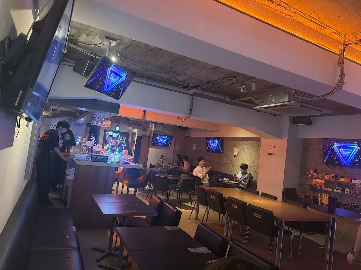 ダーツバー＆カラオケバー ZINO（ジーノ）新宿歌舞伎町靖国通り店
