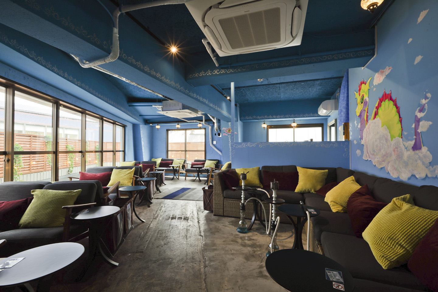 シーシャのあるリビング｜チルイン横浜みなみ西口/相鉄ムービル前店