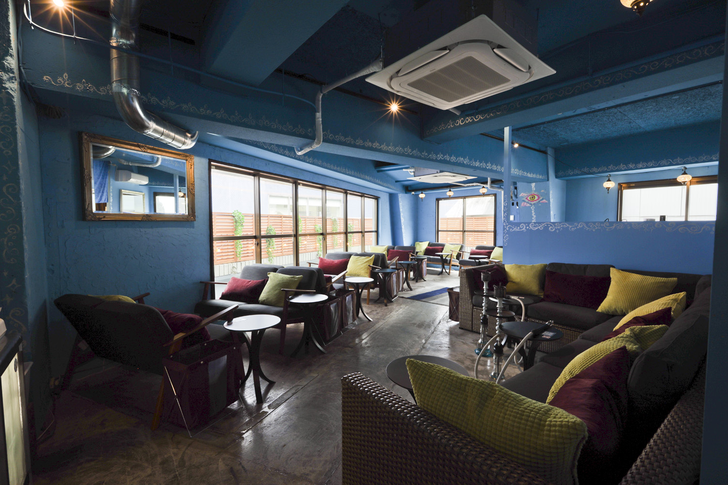 シーシャのあるリビング｜チルイン横浜みなみ西口/相鉄ムービル前店