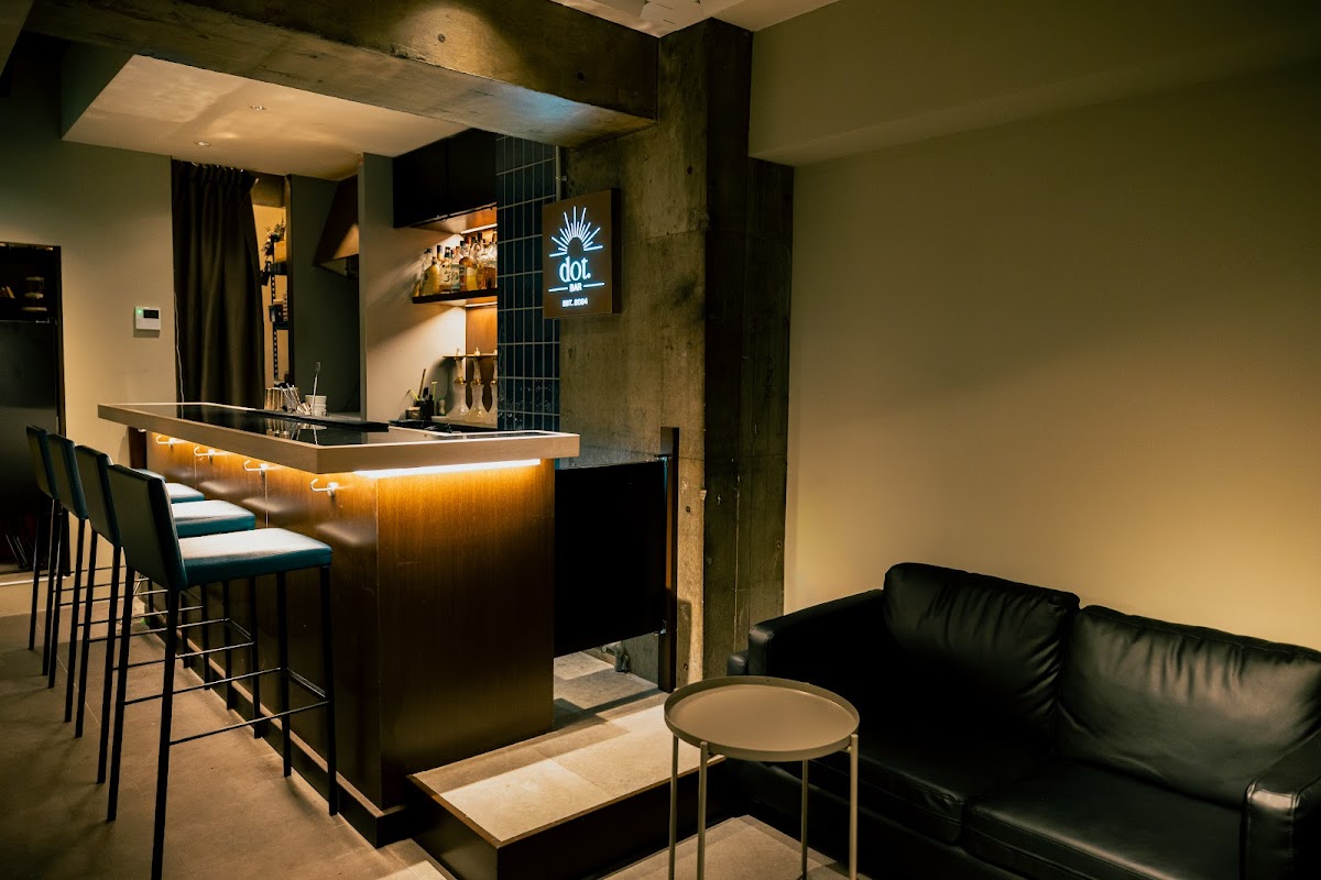 Shisha Bar dot.(六本木 シーシャ バー ドット)