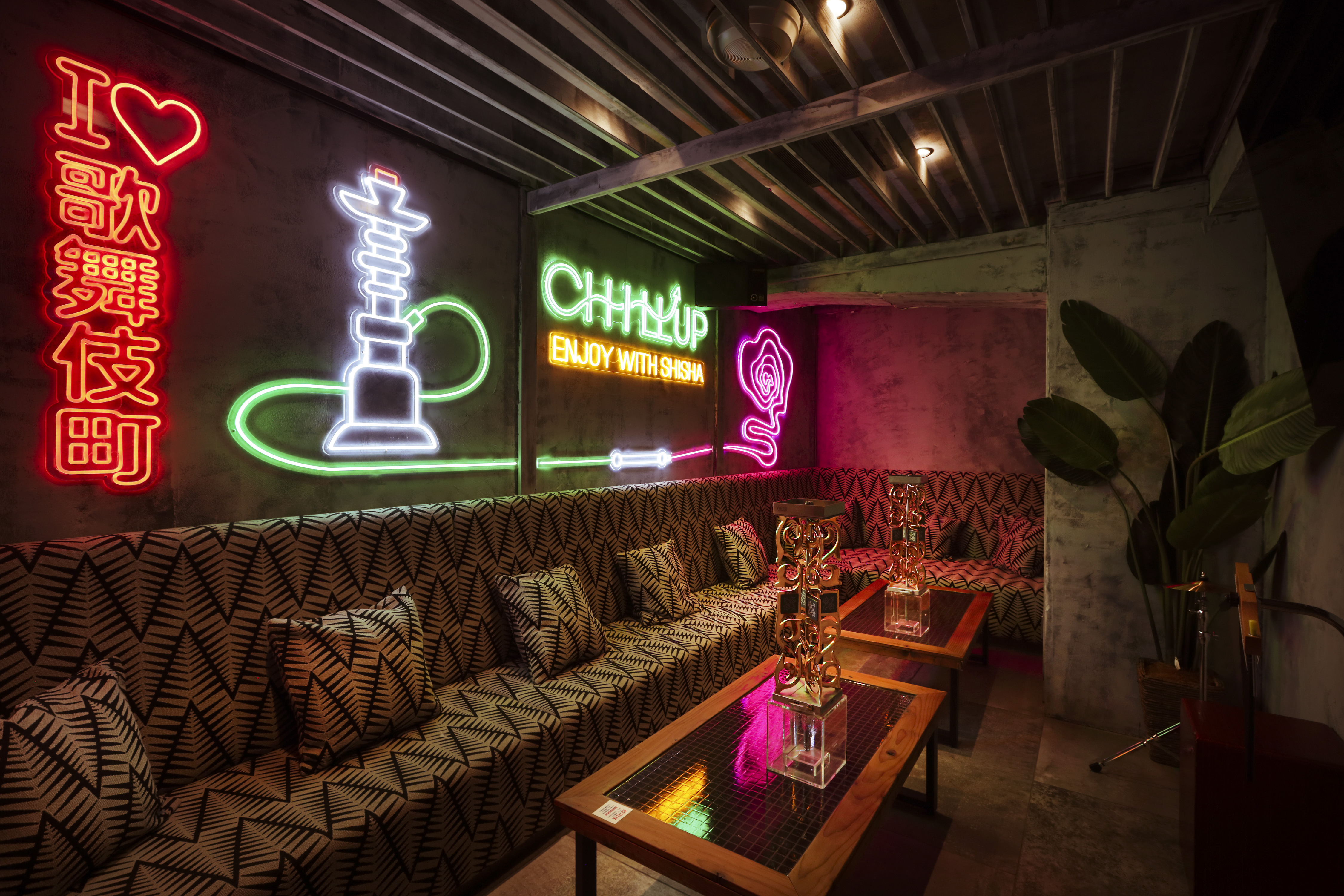 チルアップ新宿歌舞伎町2号店シーシャバー