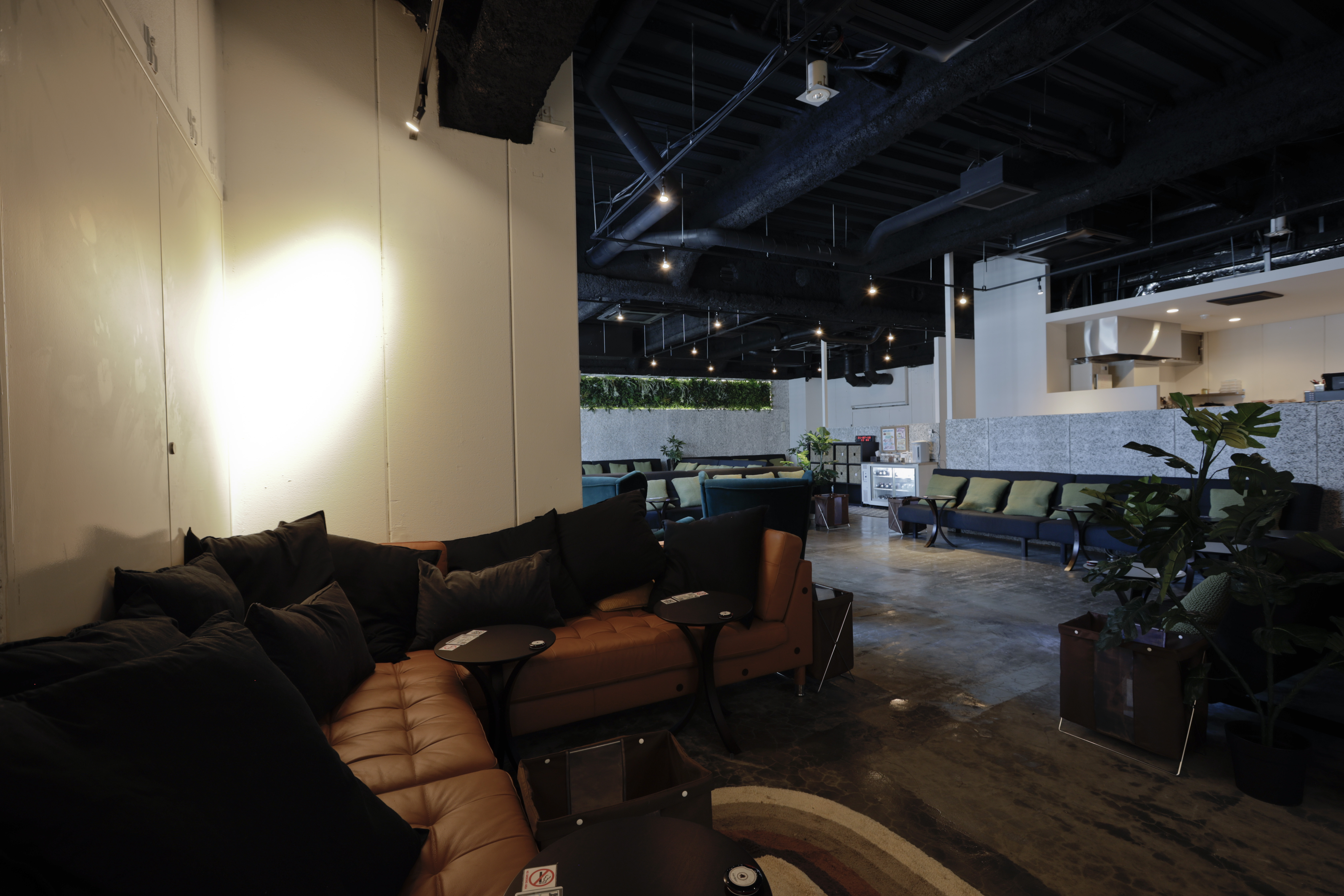 シーシャのあるリビング｜チルイン錦糸町駅前店