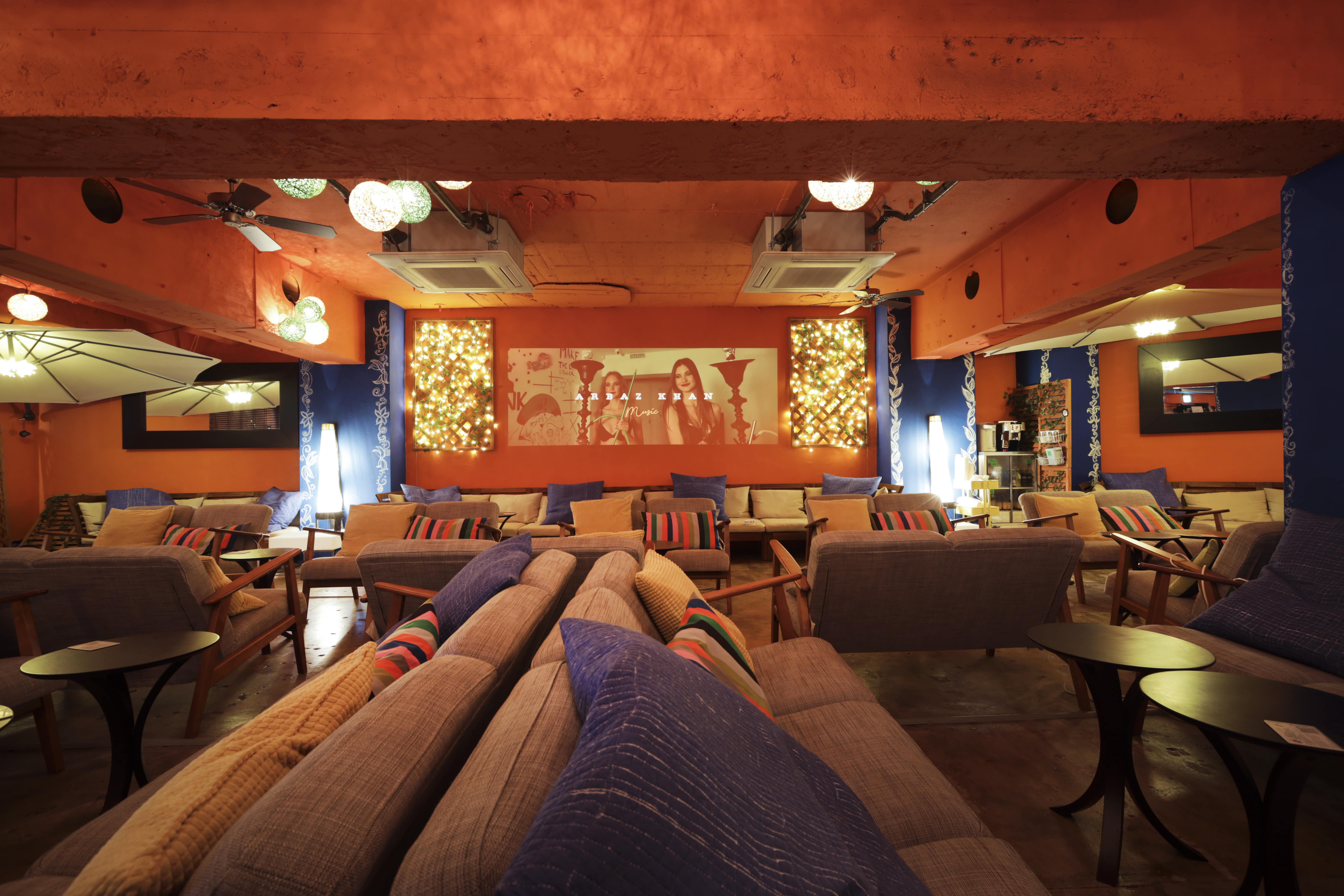 シーシャのあるリビング｜チルイン池袋西口/ロマンス通り店