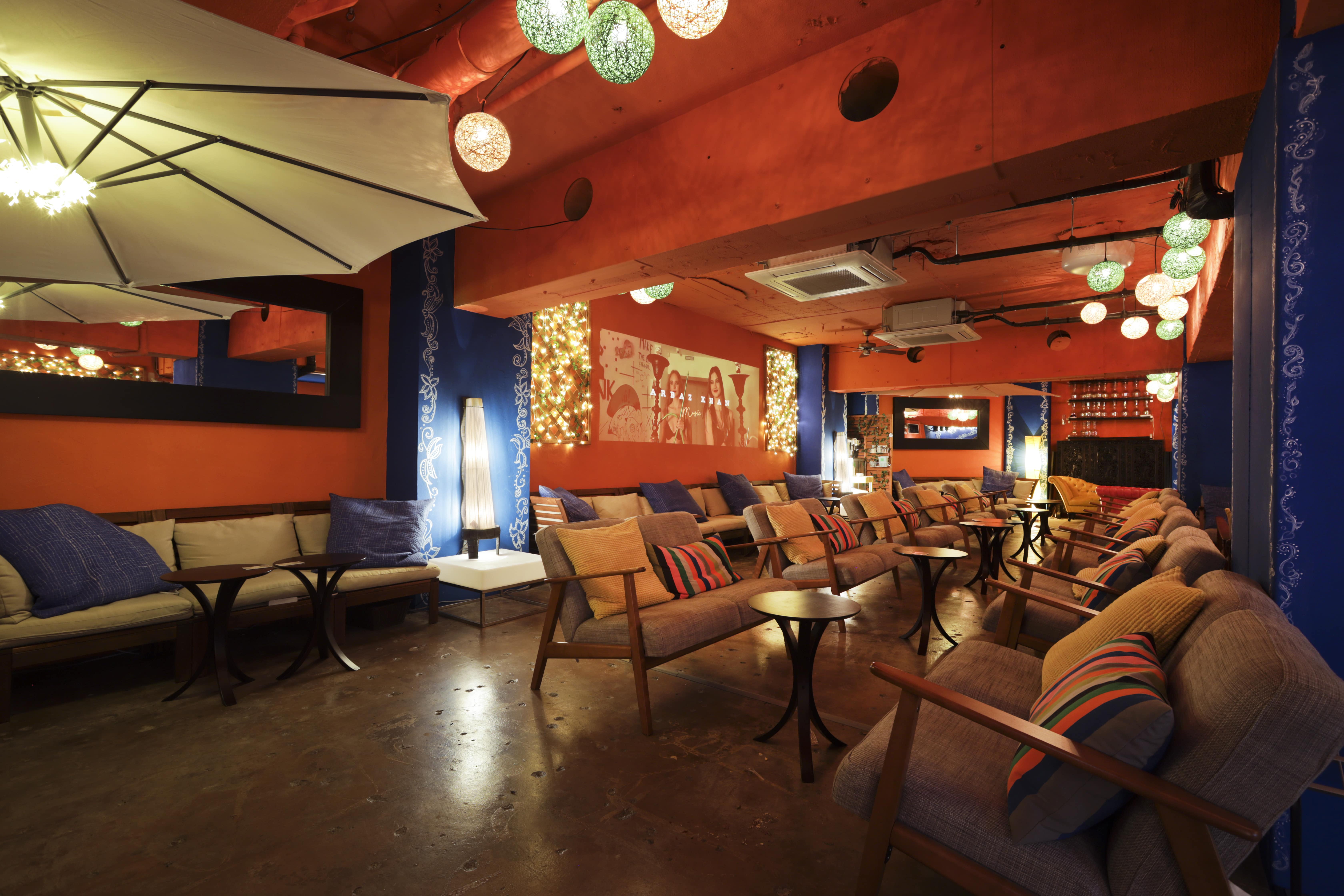 シーシャのあるリビング｜チルイン池袋西口/ロマンス通り店