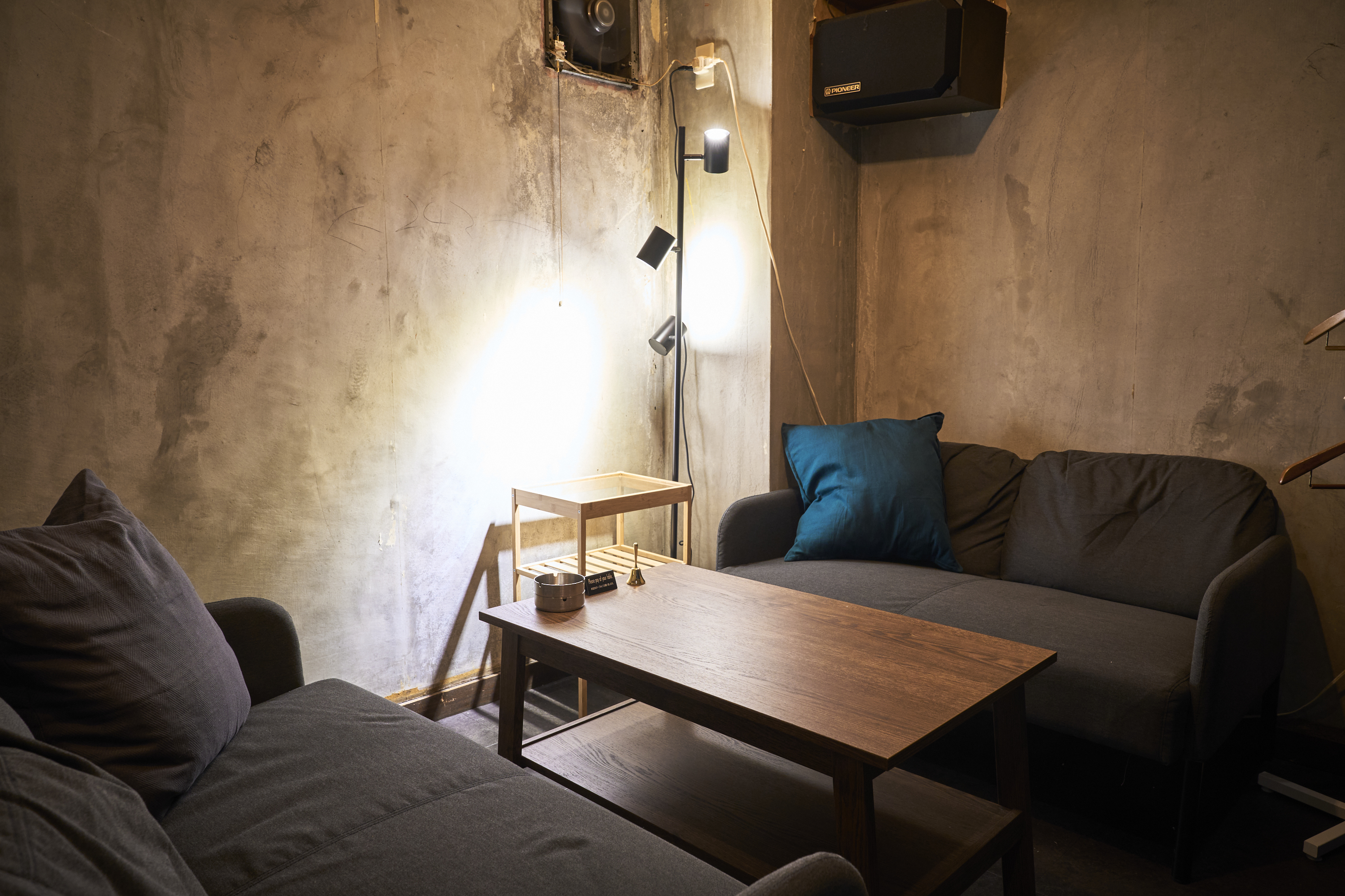 狼煙 ~Shisha＆Bar~(ロウエン~立川シーシャ&バー~)