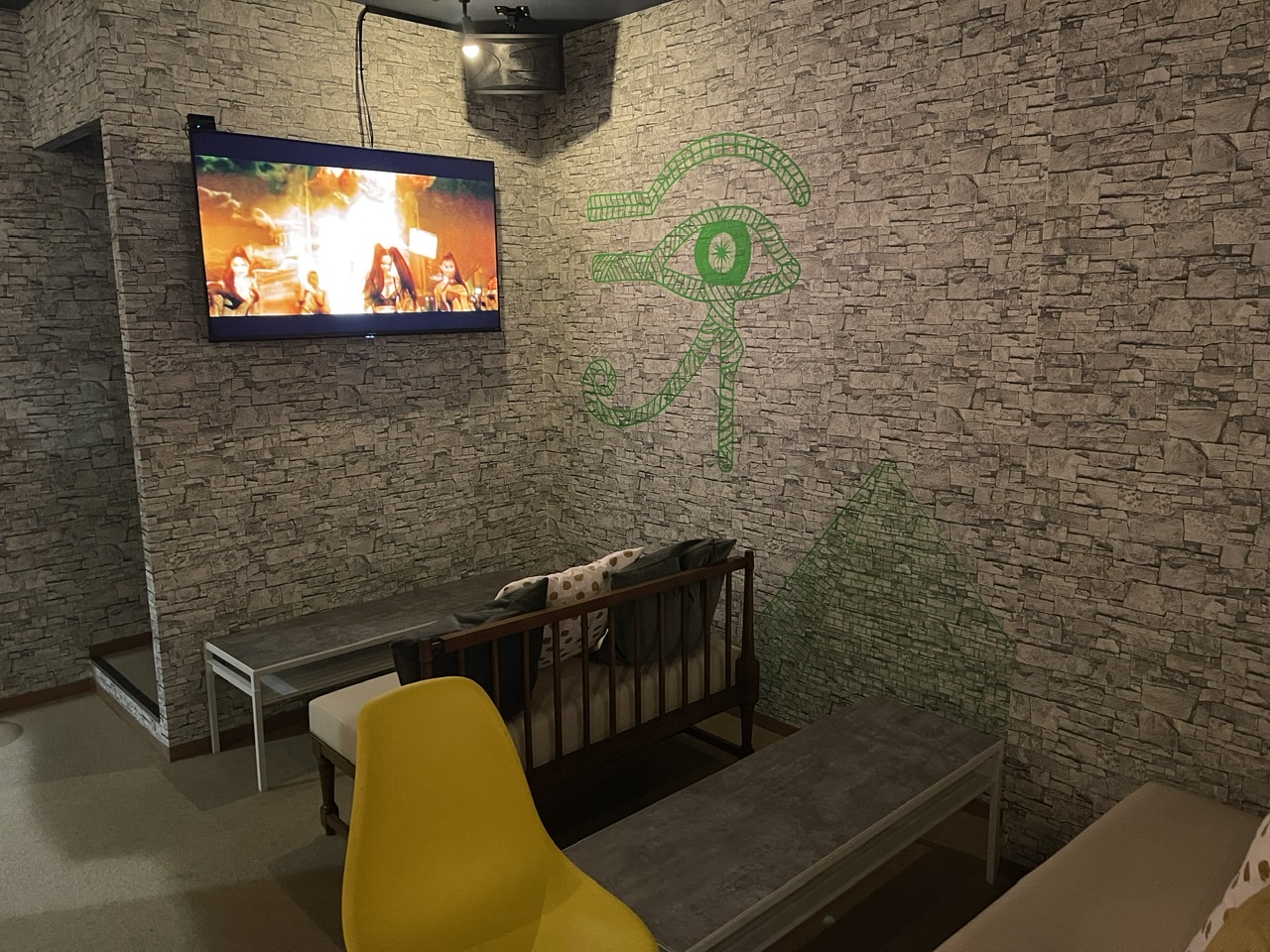 SHISHA CAFE & BAR THE KEBURI