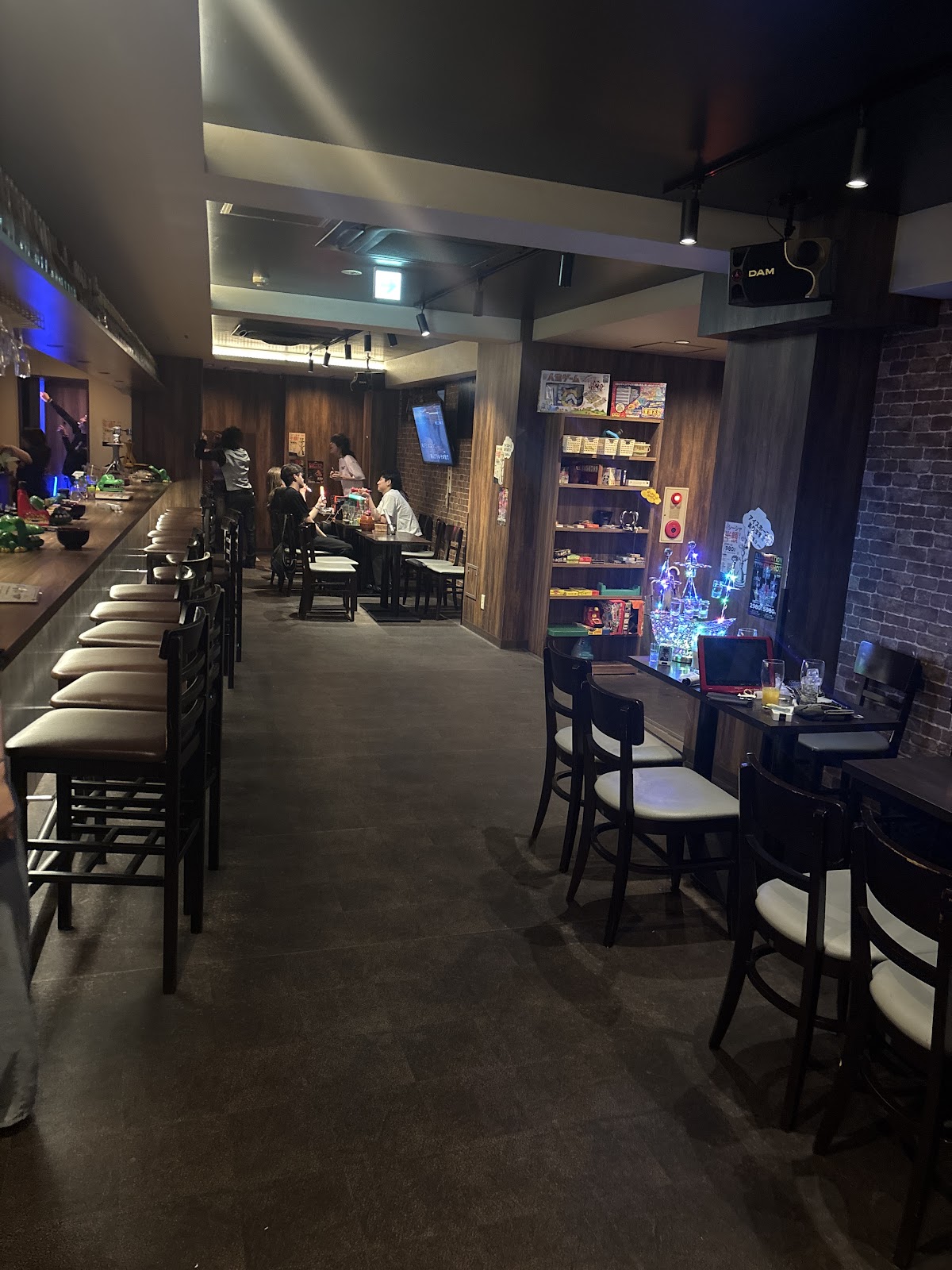 ダーツバー＆カラオケバー ZINO（ジーノ）梅田東通り店