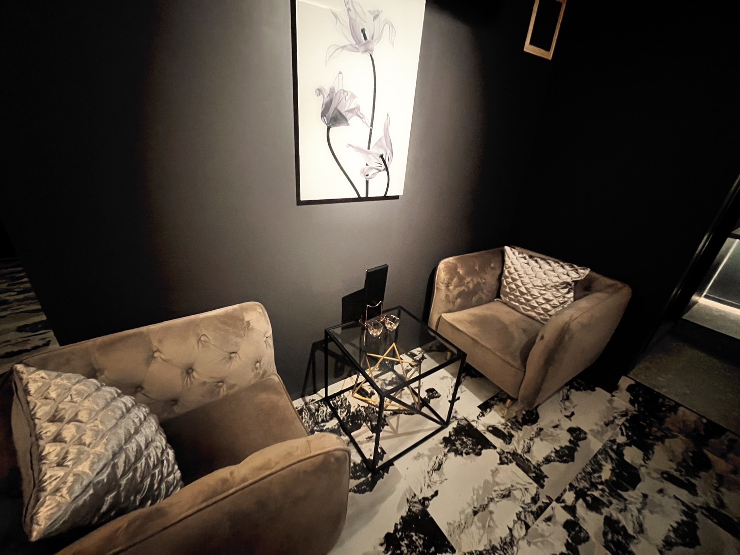 赤坂シーシャバー Hookah Rabbit(フーカー ラビット)