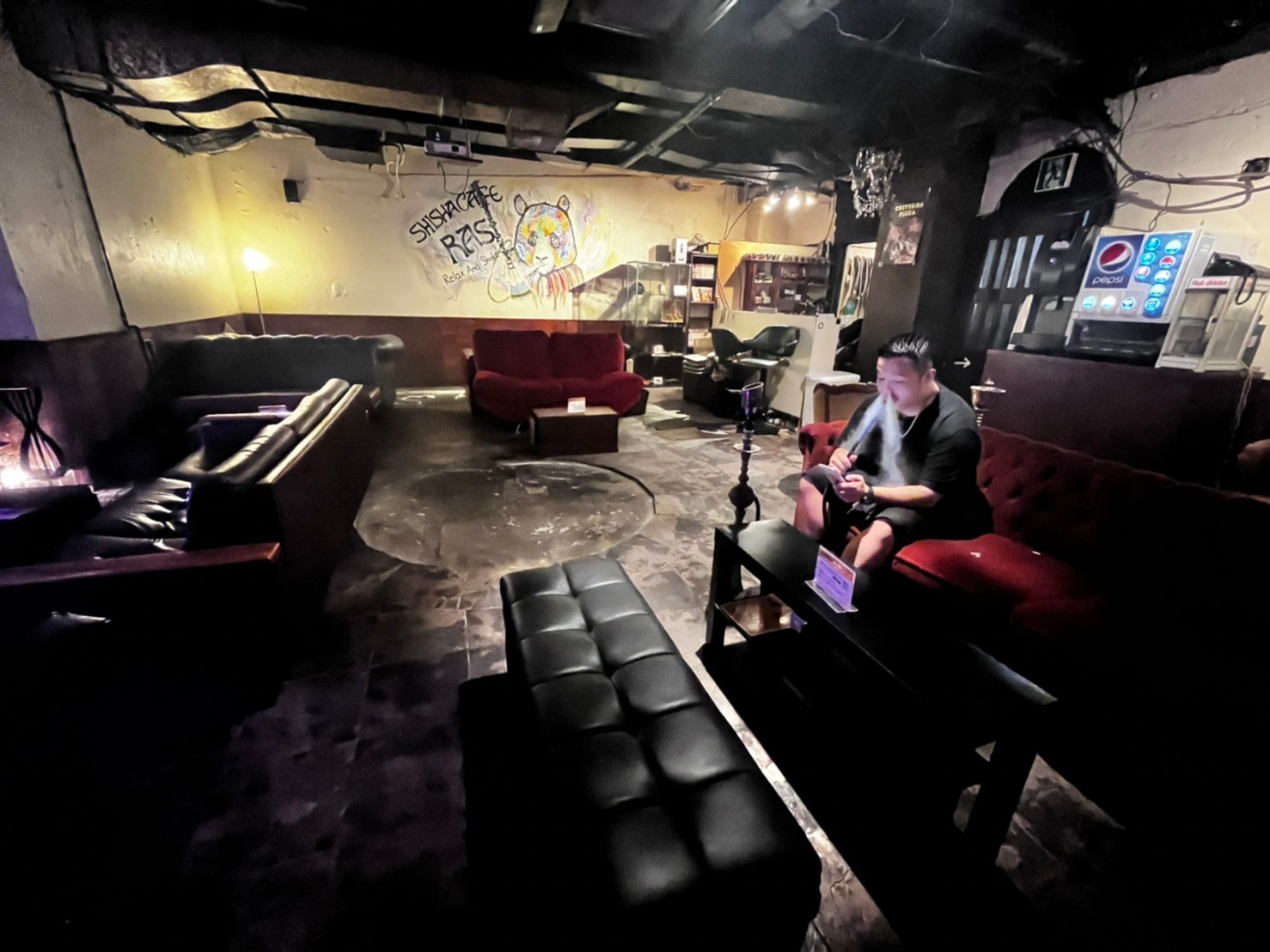 シーシャカフェRAS（ラス）心斎橋・アメ村店