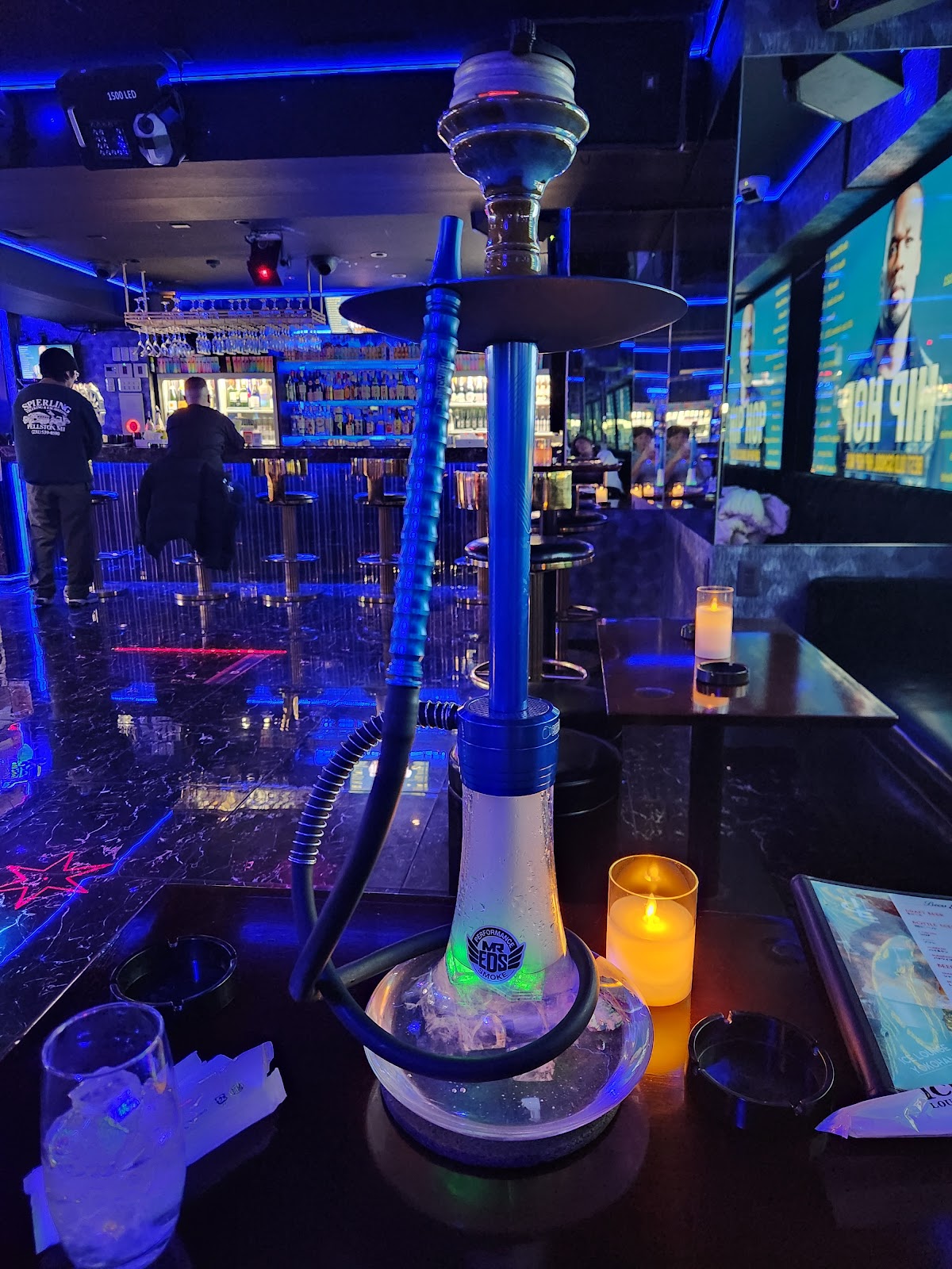 ICE LOUNGE
