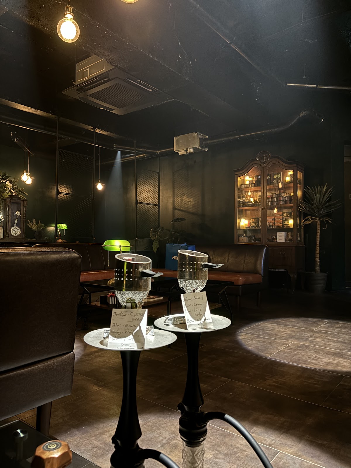 YOTTE Shisha Lounge 水金日朝11:00まで