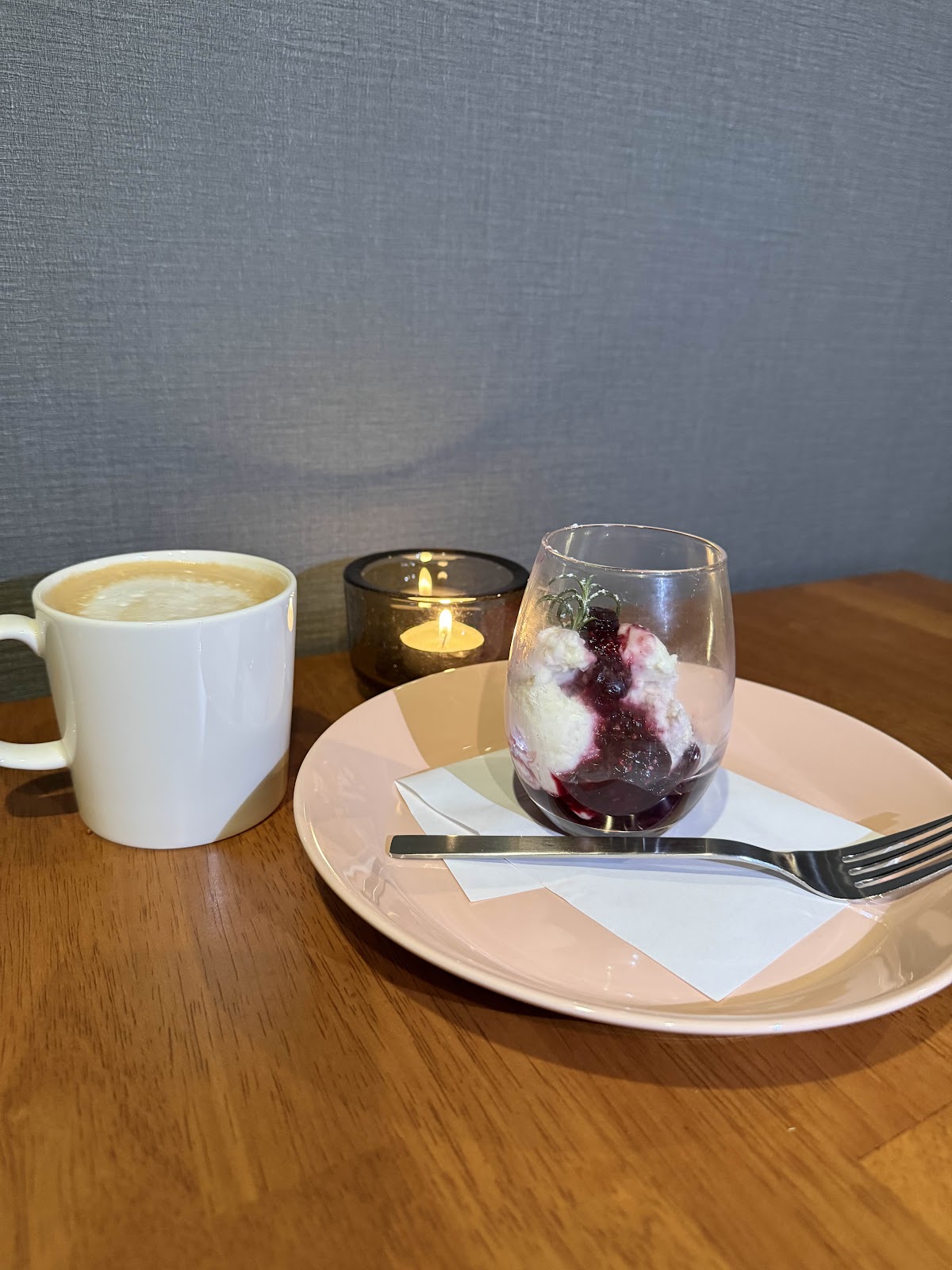 シーシャカフェ&バー Calmia