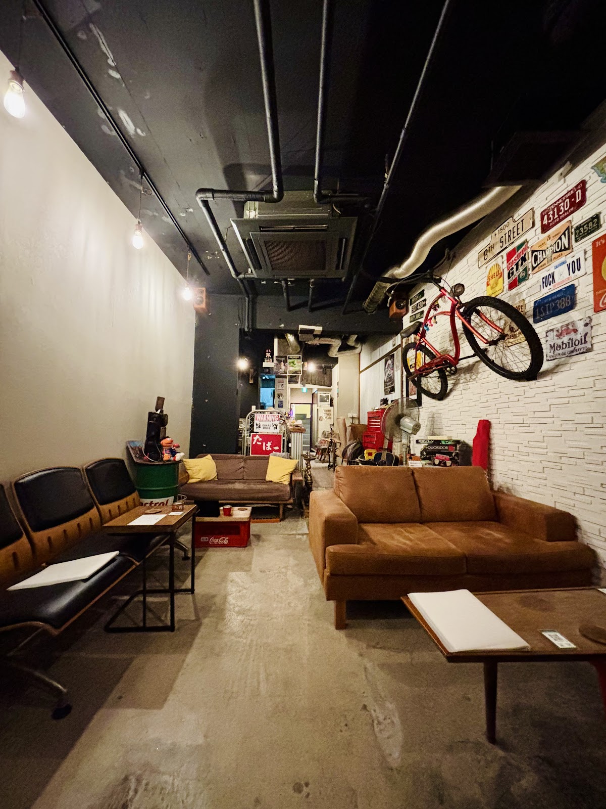 国分寺のシーシャガレージ HOLE(ホール）