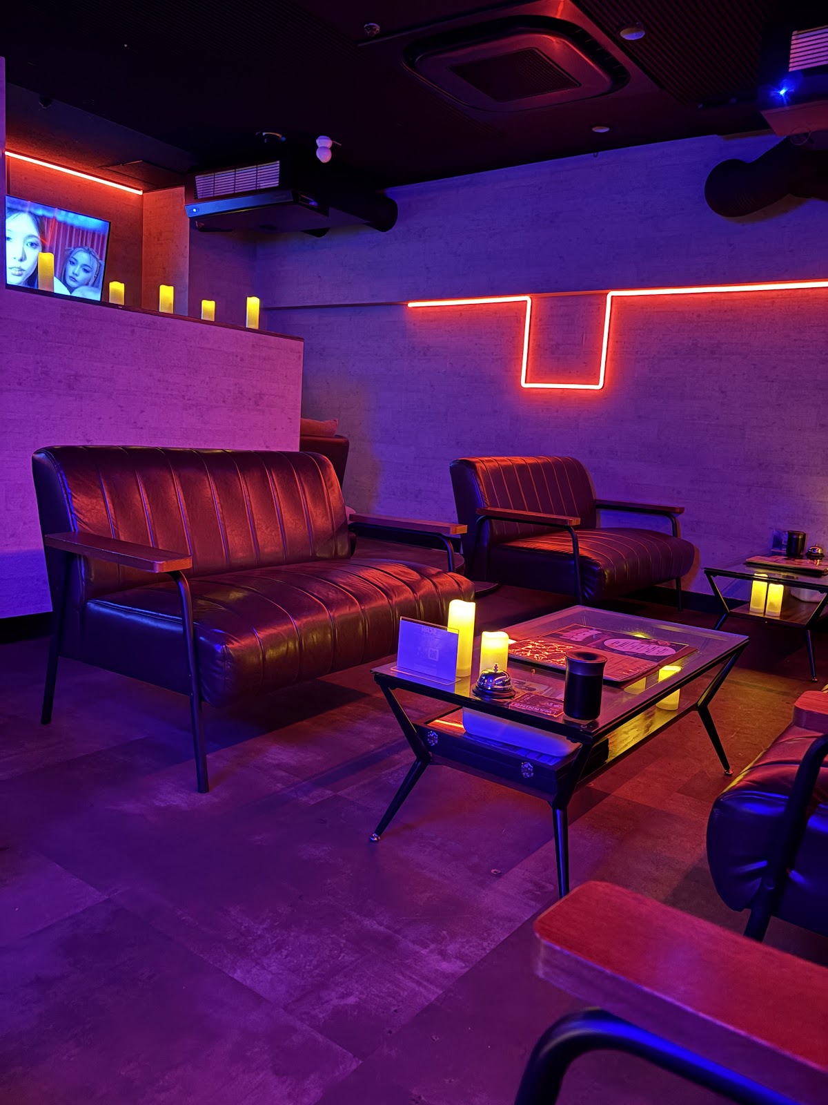 噂のシーシャBar （隠れ家）