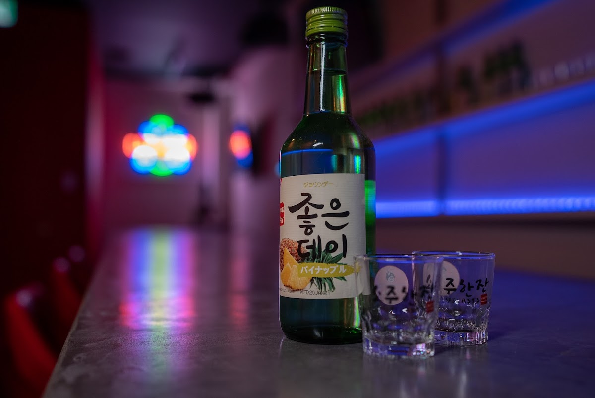 CONBE ~KARAOKE&SHISHA BAR~