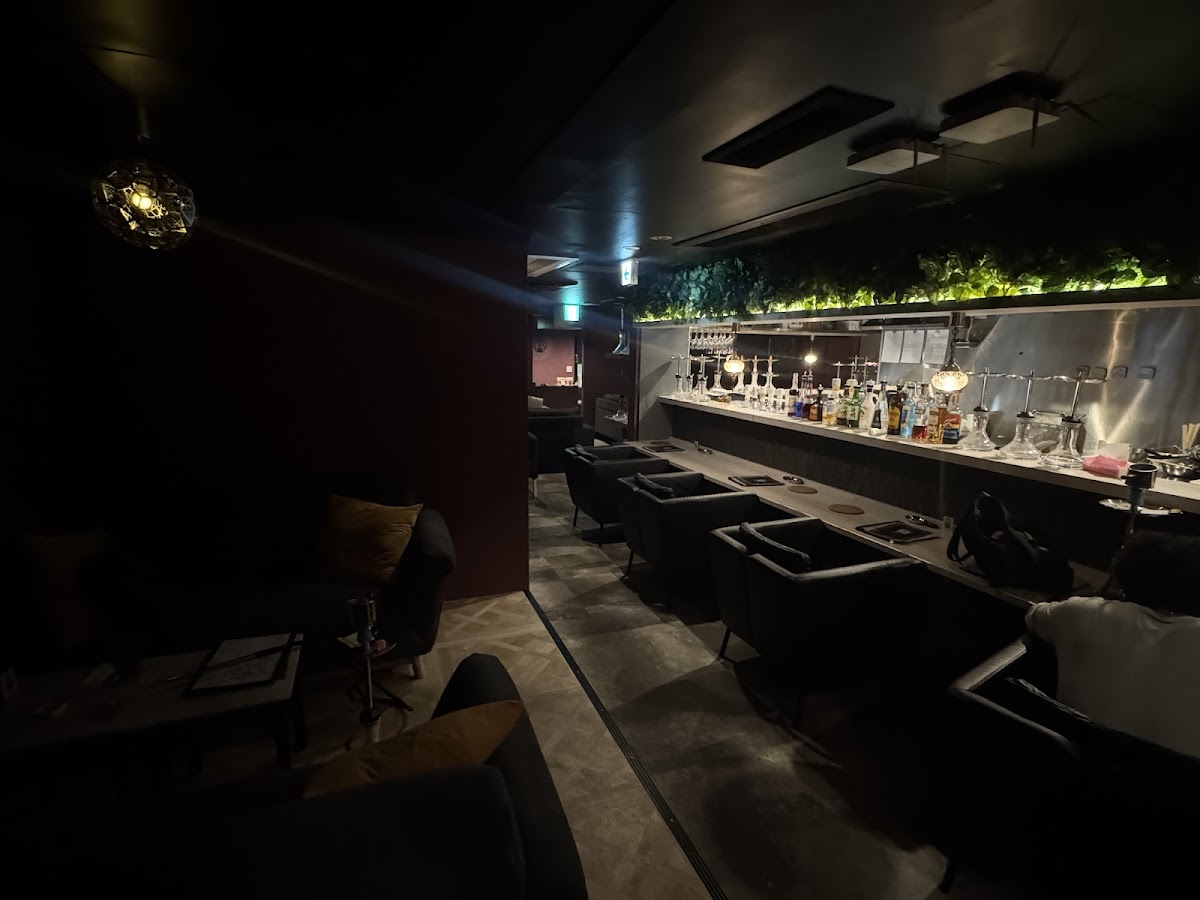 シーシャ カフェ＆バー C.STAND （シースタンド）新橋SL広場店