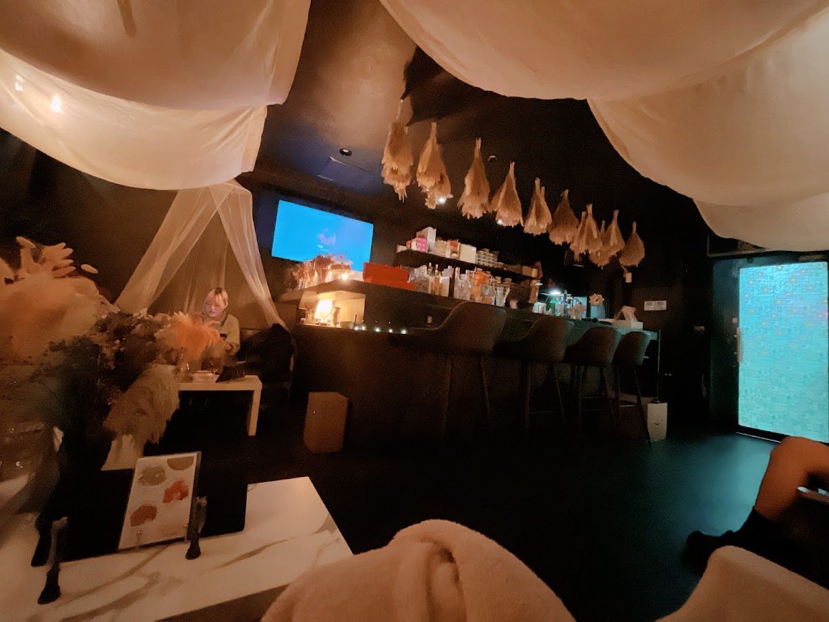 シーシャカフェ&バー 花冷え