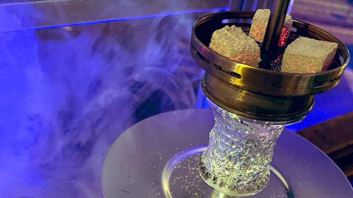night cafe & shisha lounge moc TENMONKAN（鹿児島 天文館 夜カフェ シーシャ 深夜カフェ）