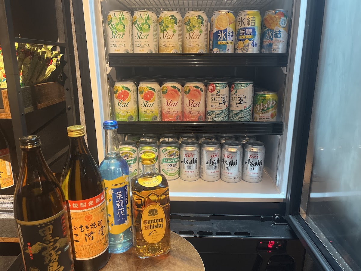 CHILL STATION ちるらちぬ (Shisha lounge)