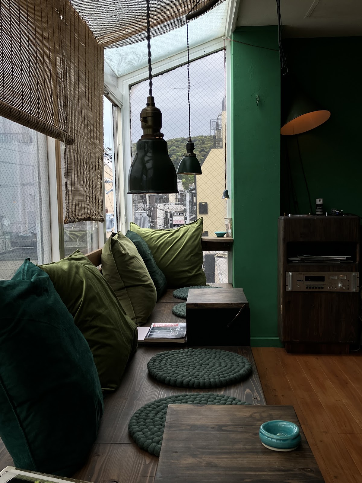 GRÜN シーシャレコードティーハウス SHISHA VINYL TEA HAUS